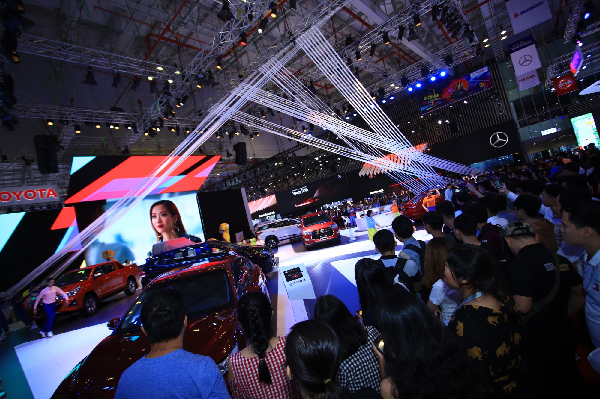 gia xe Toyota tai Viet Nam anh 42