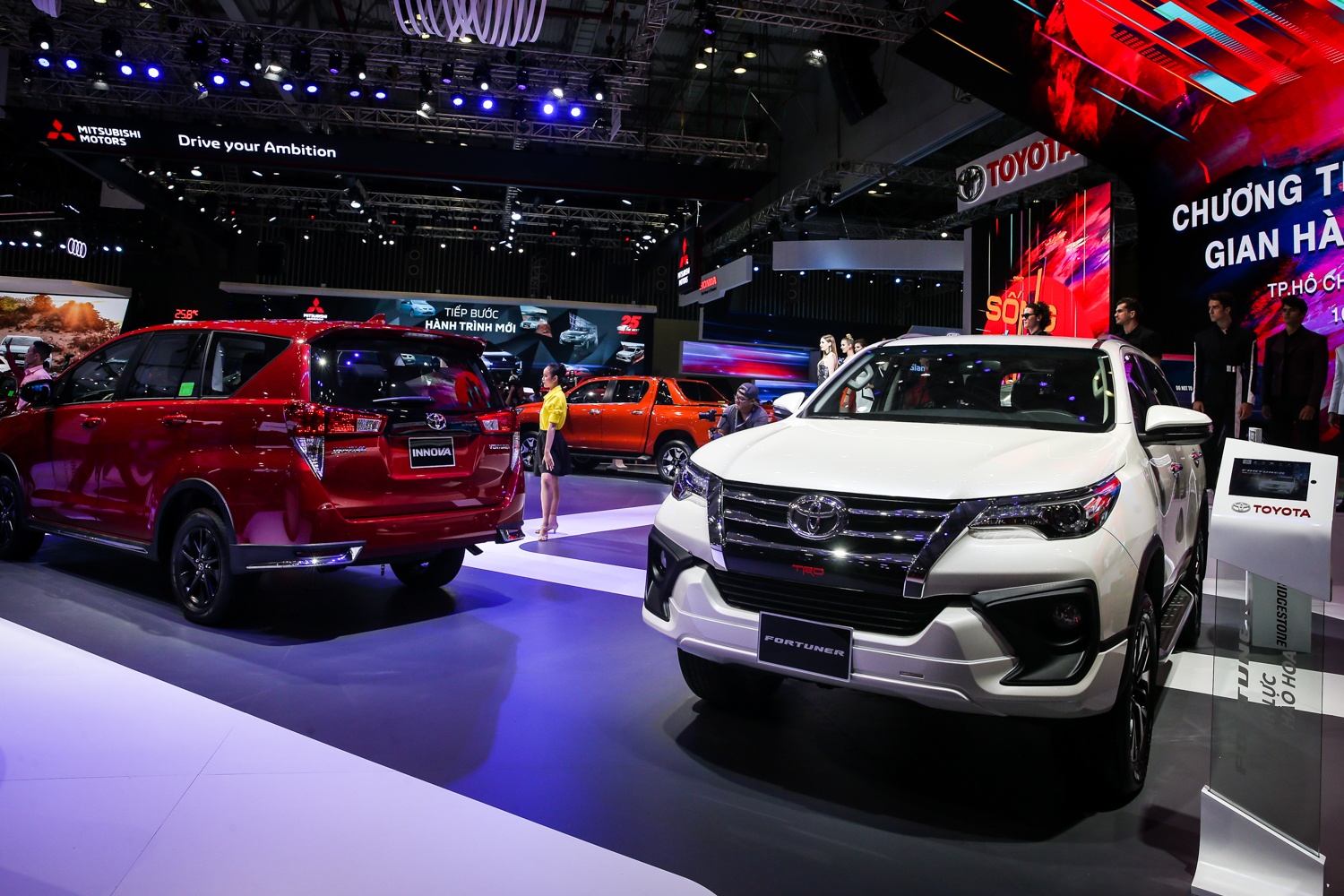 gia xe Toyota tai Viet Nam anh 11