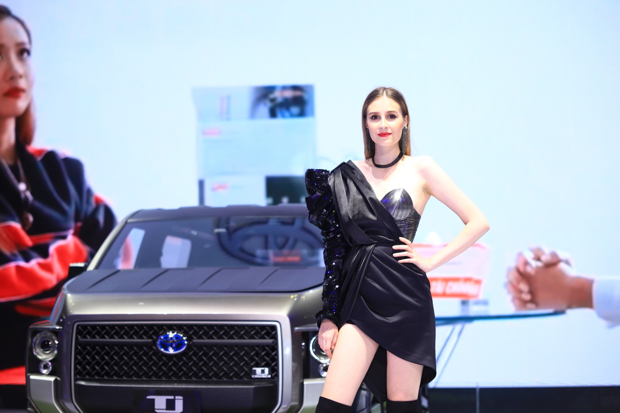 gia xe Toyota tai Viet Nam anh 31