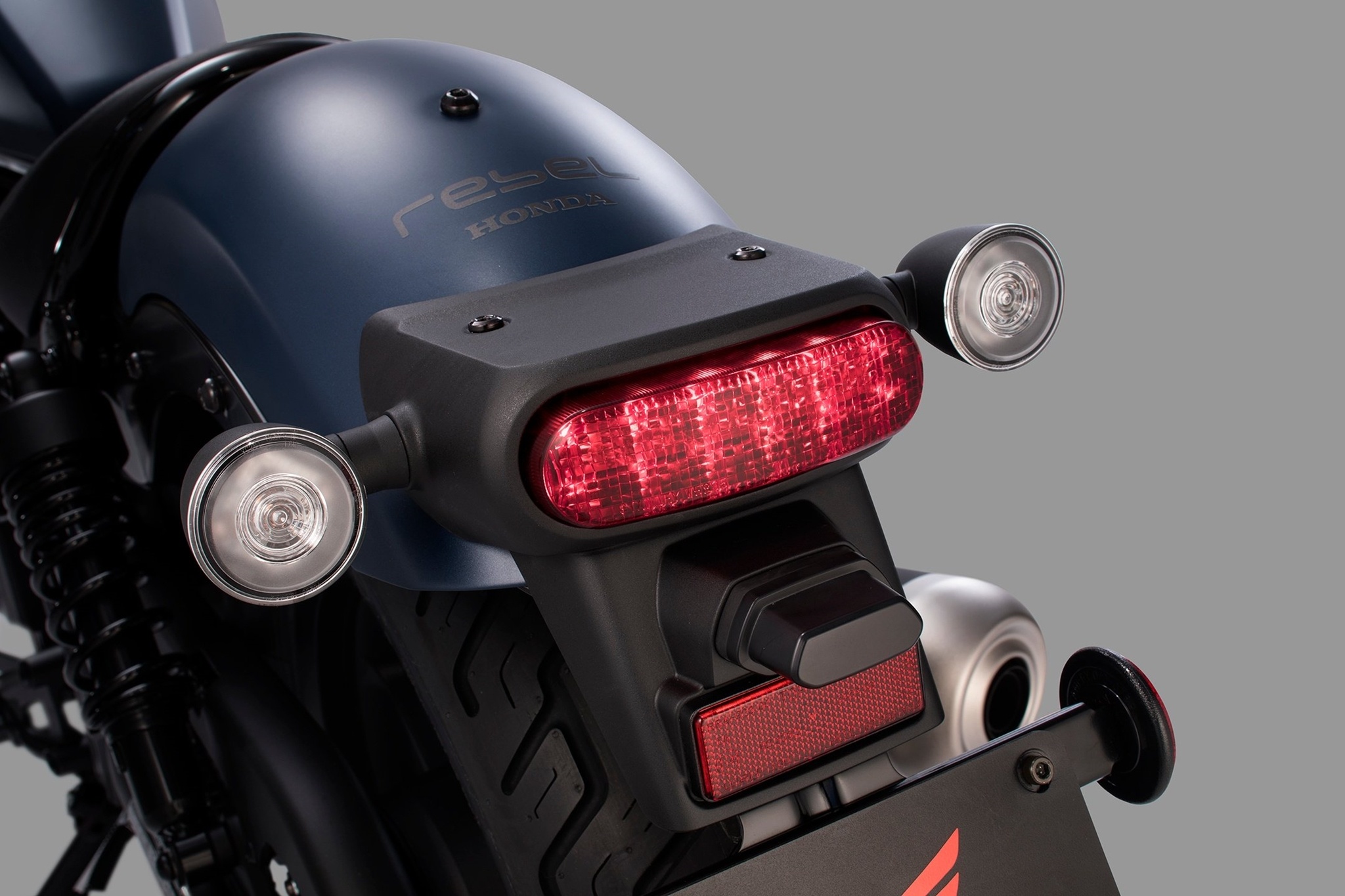 gia xe Honda rebel 500 anh 4