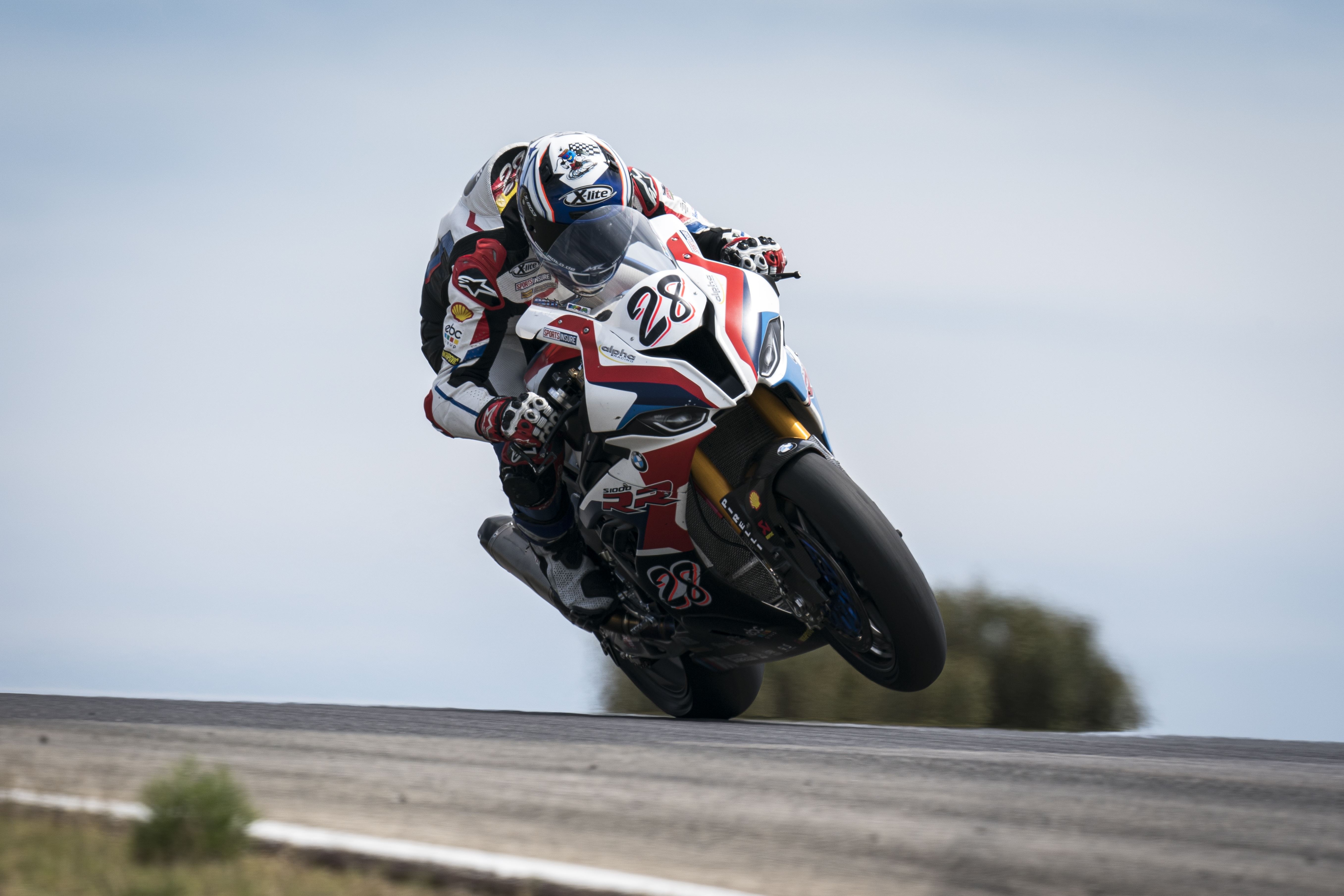 gia xe moto 1000 cc anh 2