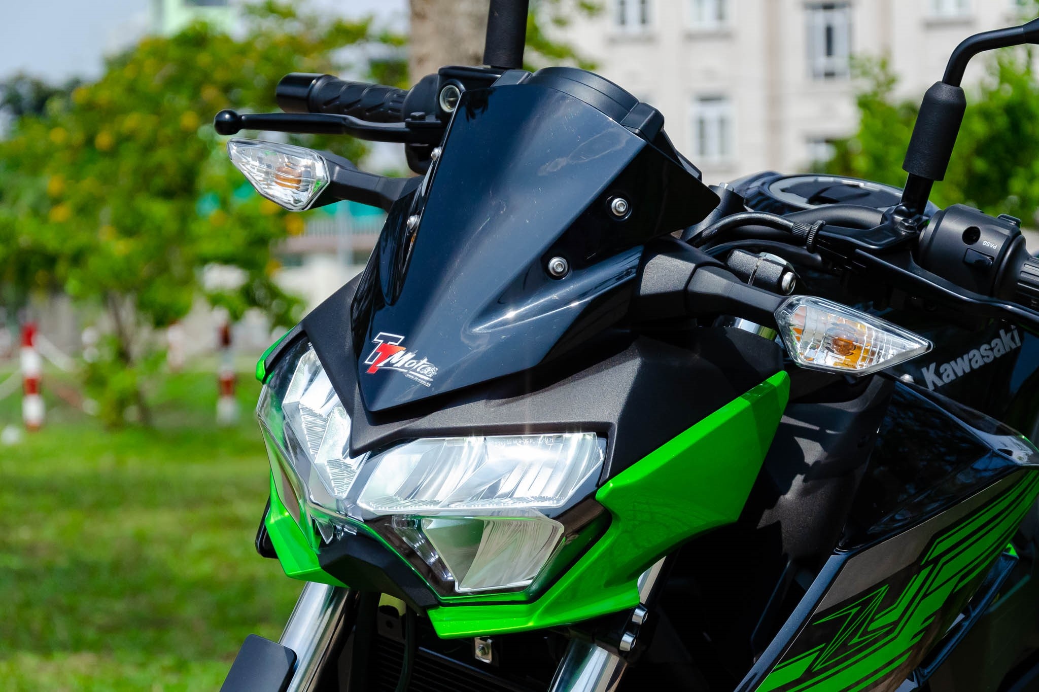 gia xe Kawasaki z400 anh 5