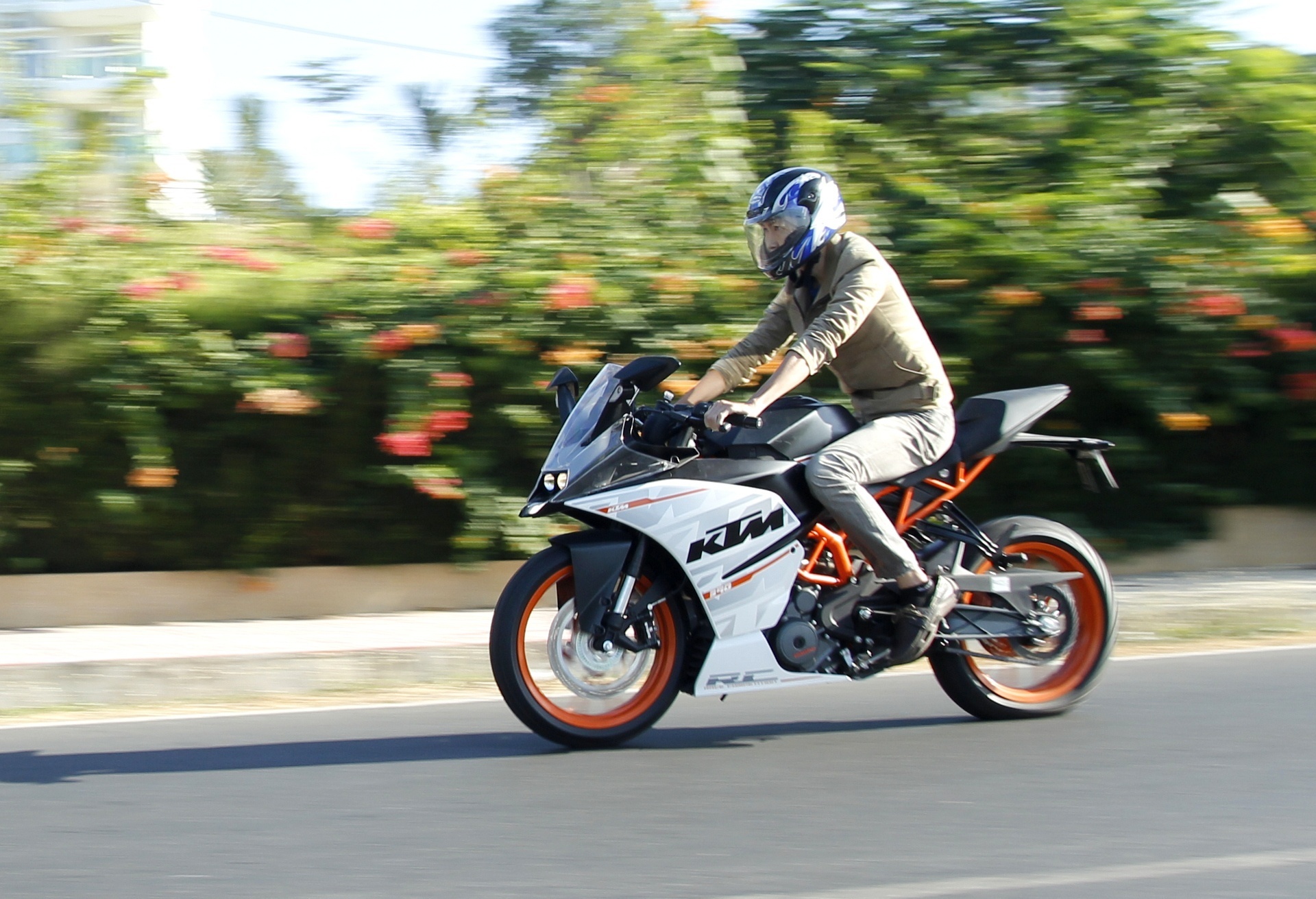 mua moto 150 trieu anh 2