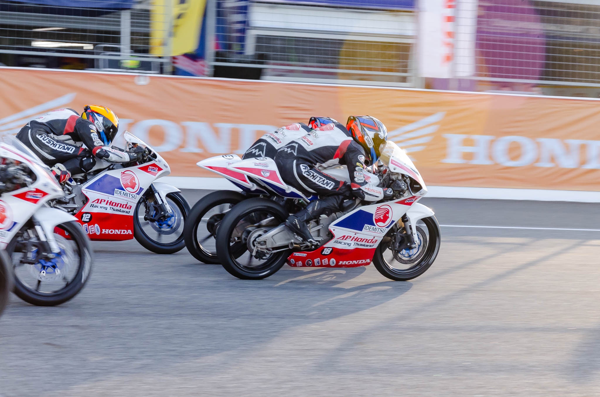 dua xe the thao anh 5