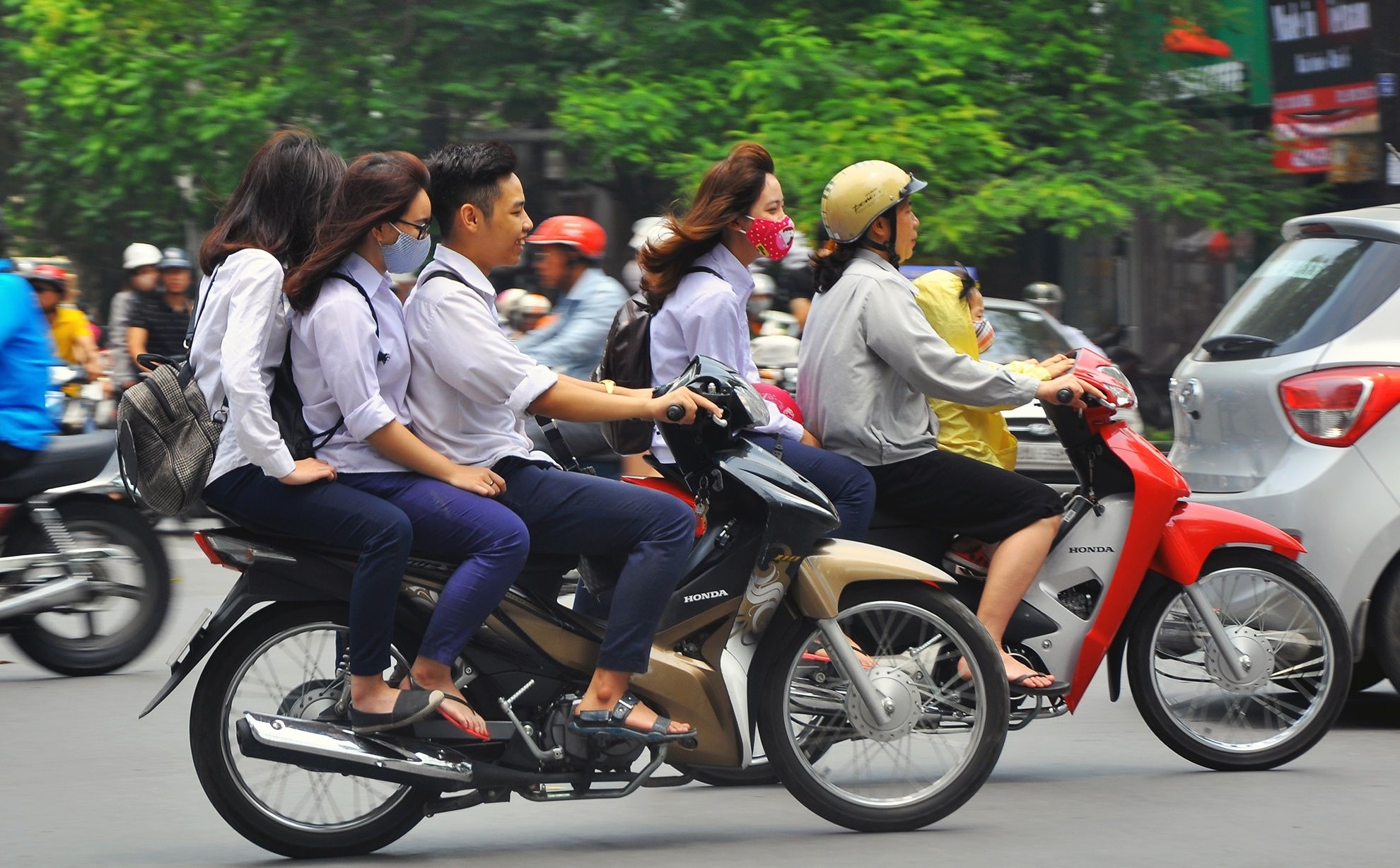 Duoi 18 tuoi su dung Honda Wave Alpha co bi tam giu xe? hinh anh