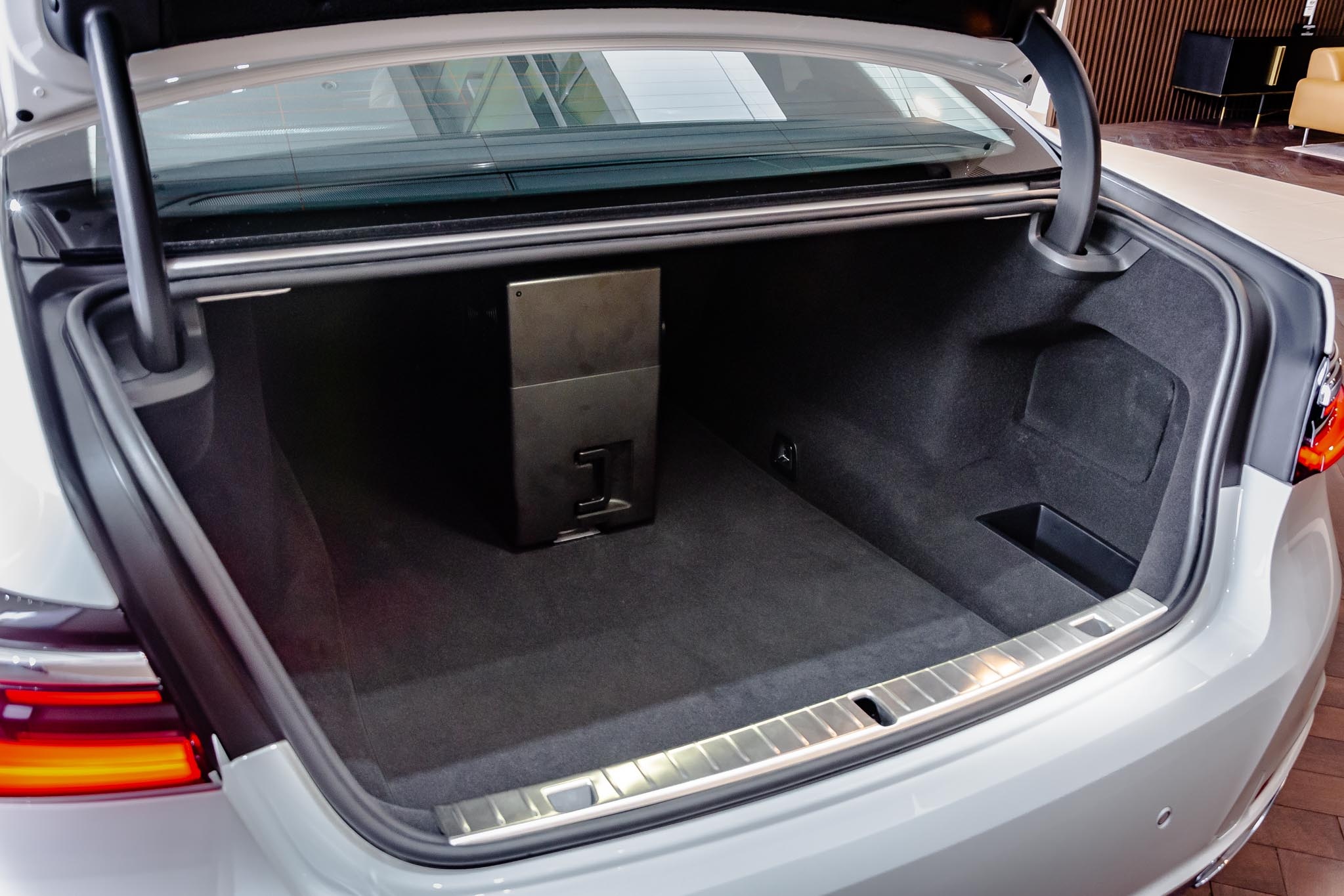 gia xe bmw 740li anh 13