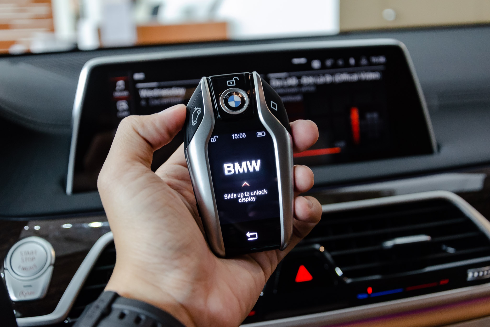 gia xe bmw 740li anh 18