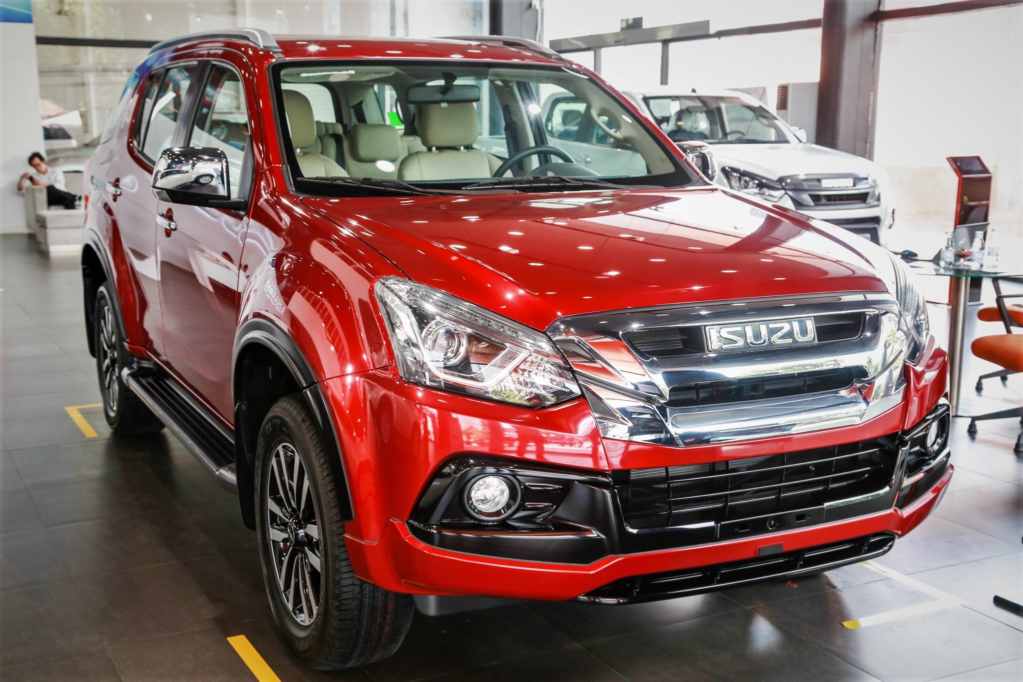 giá xe suv 7 chỗ ảnh 5 gia xe suv 7 cho anh 5