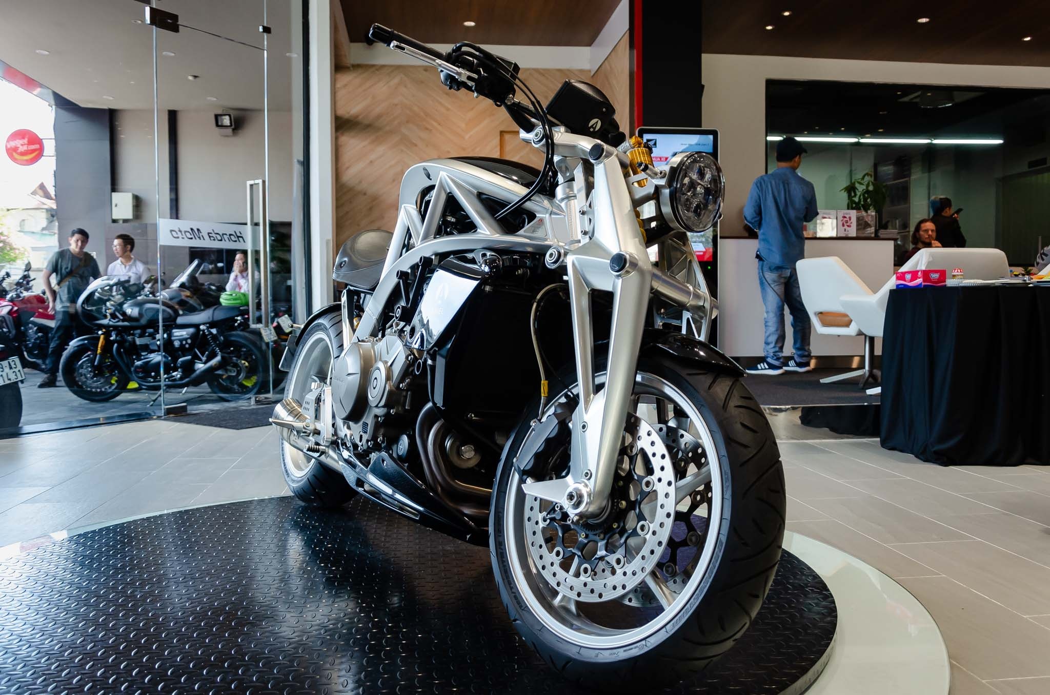 nang cap moto anh 11