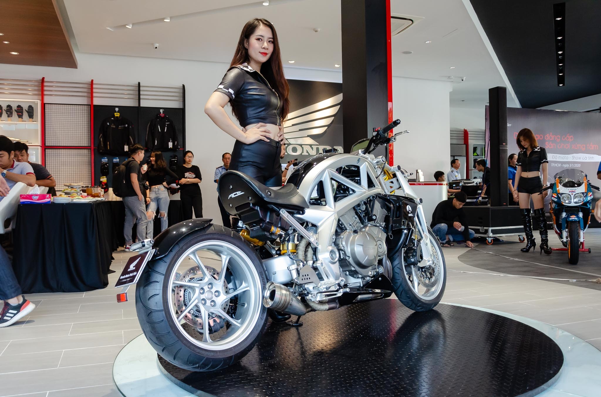 nang cap moto anh 12