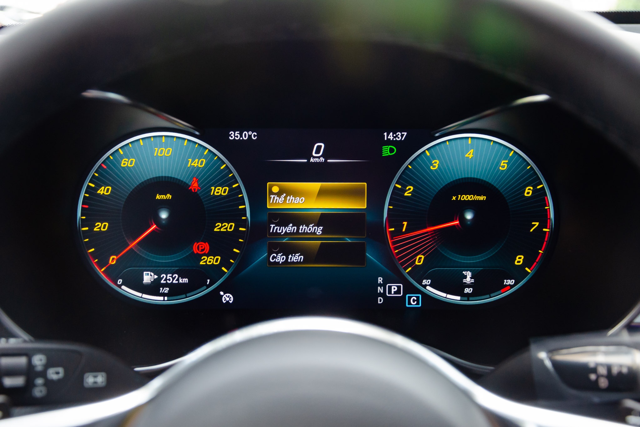 Mercedes glc 200 anh 28