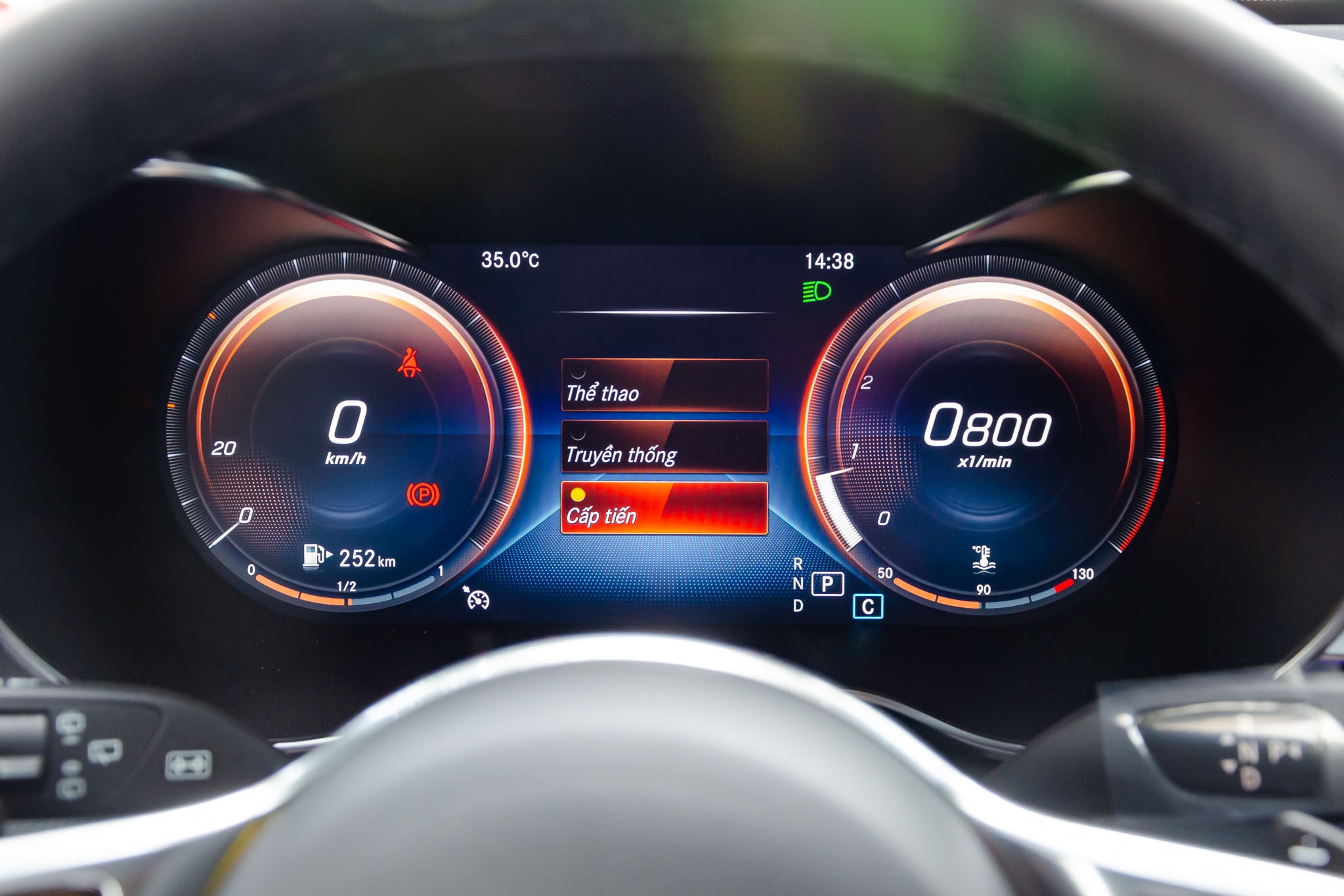 Mercedes glc 200 anh 26