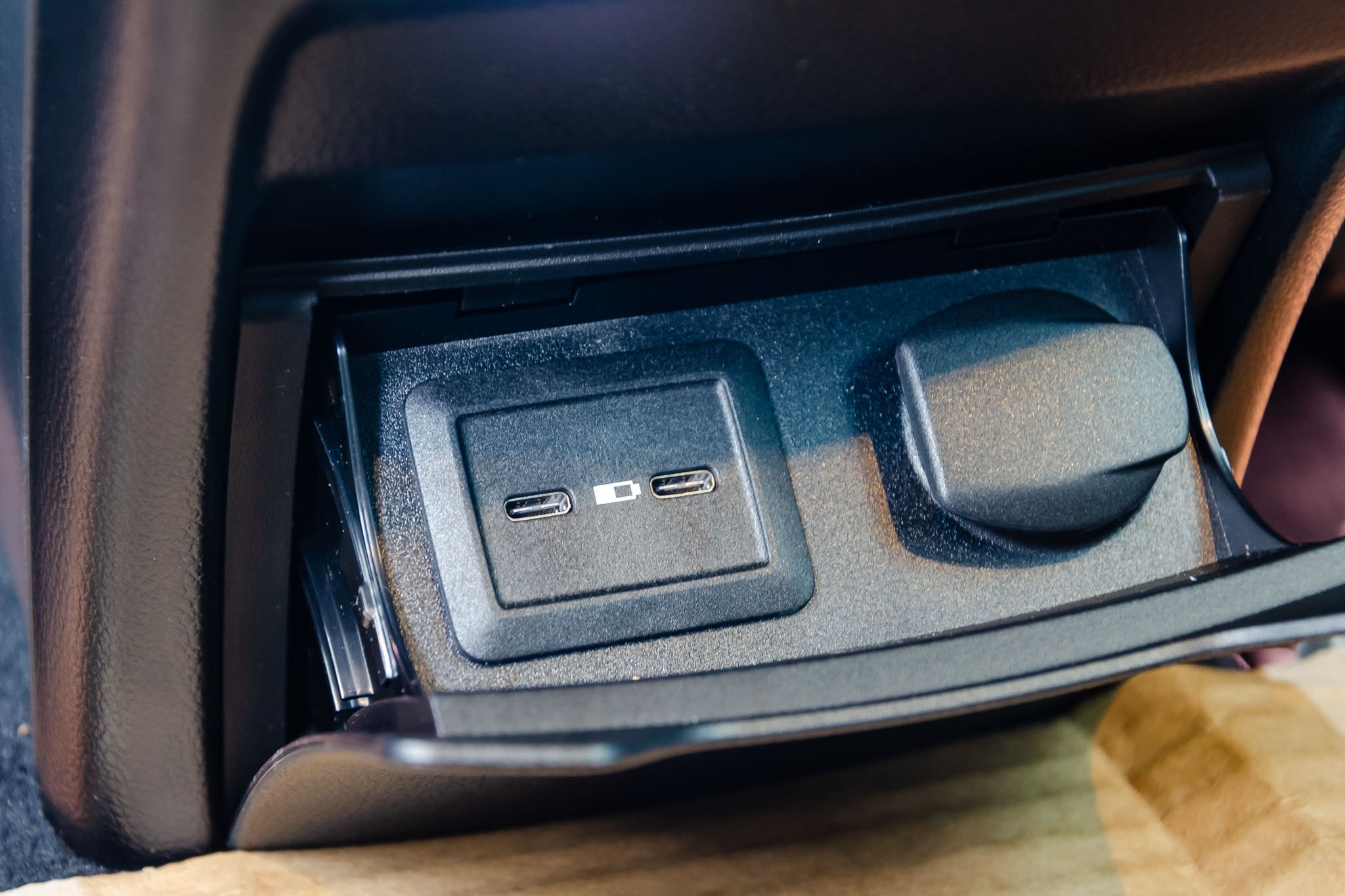 Mercedes glc 200 anh 23