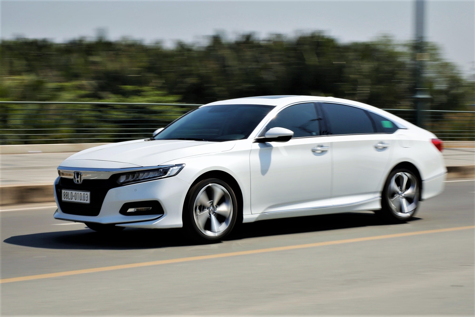 đánh giá Honda Accord tại việt nam ảnh 27 danh gia Honda Accord tai viet nam anh 27