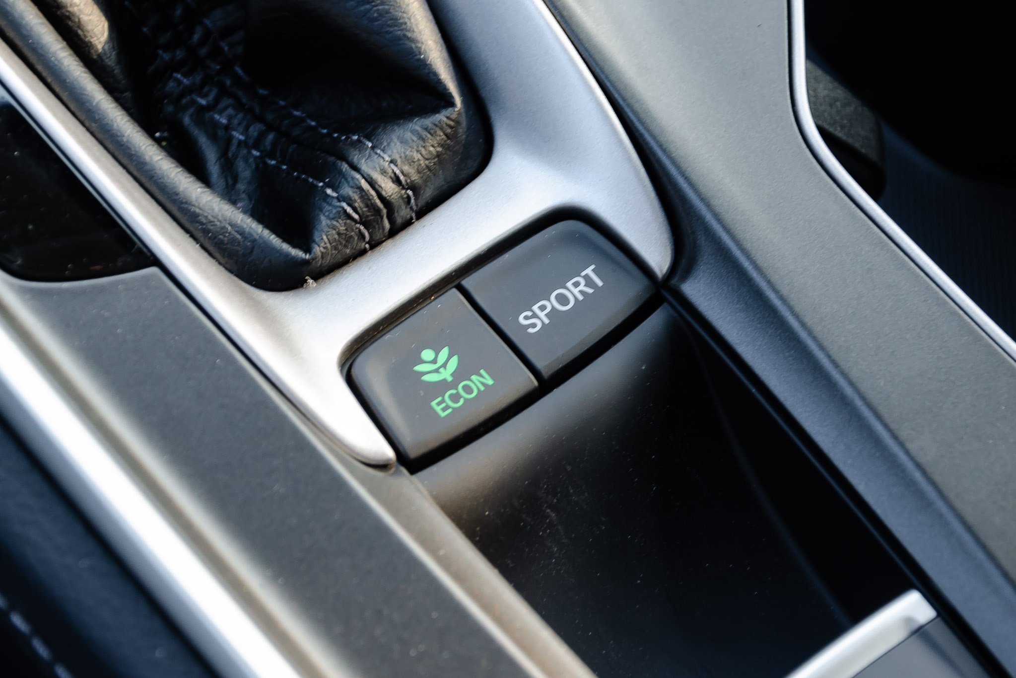 đánh giá Honda Accord tại việt nam ảnh 30 danh gia Honda Accord tai viet nam anh 30