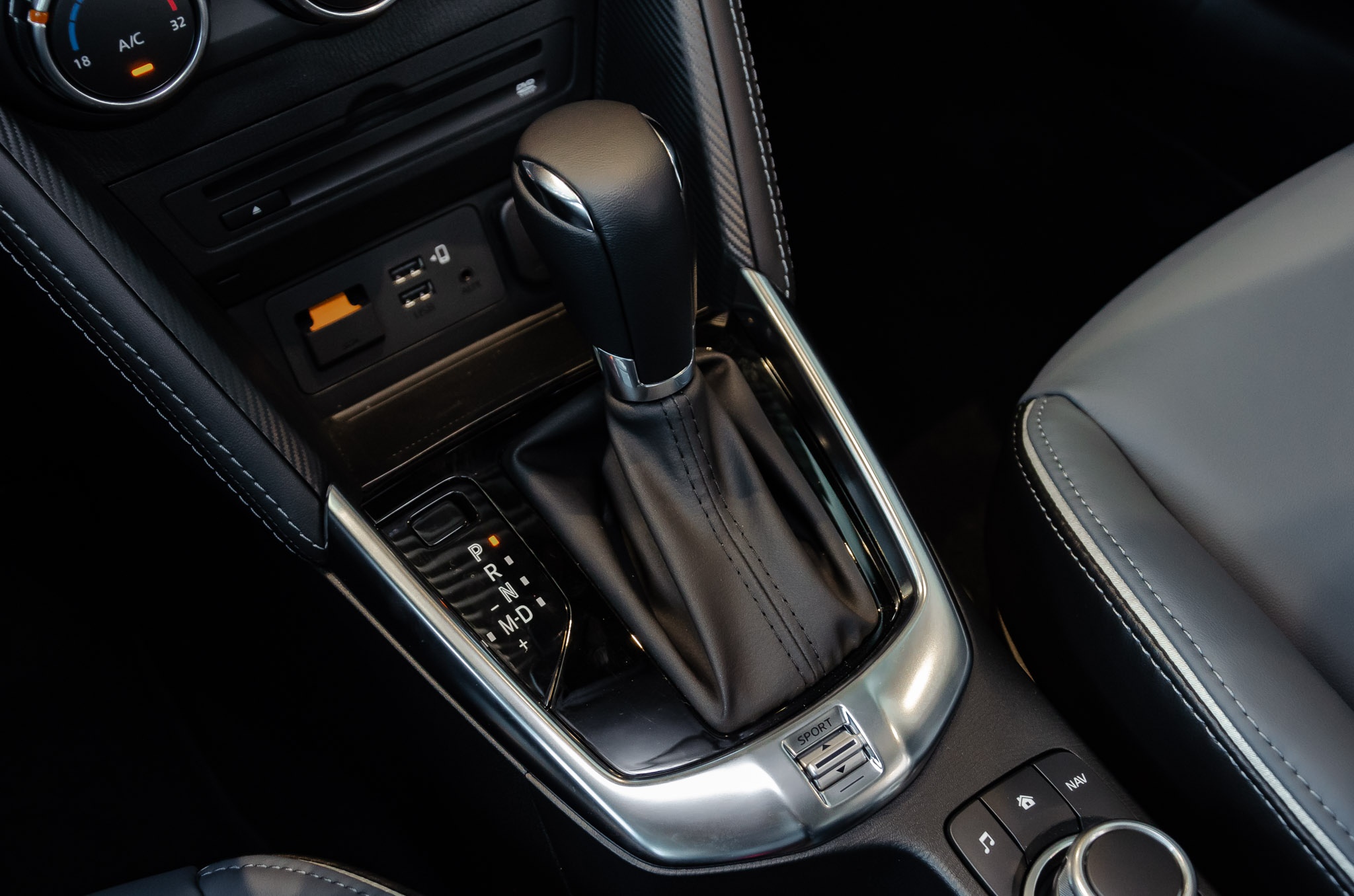 gia Mazda2 2020 anh 27