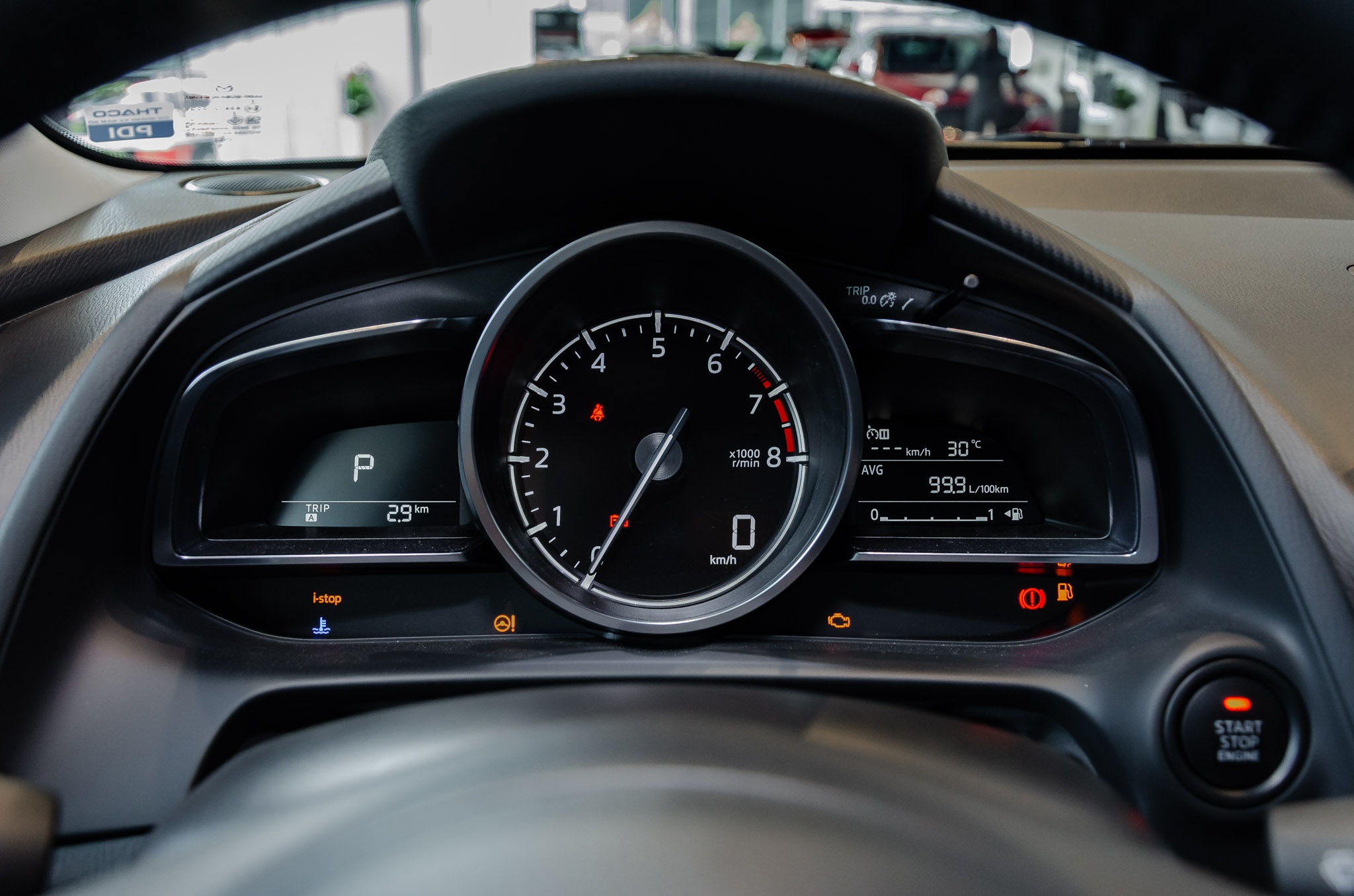 gia Mazda2 2020 anh 26