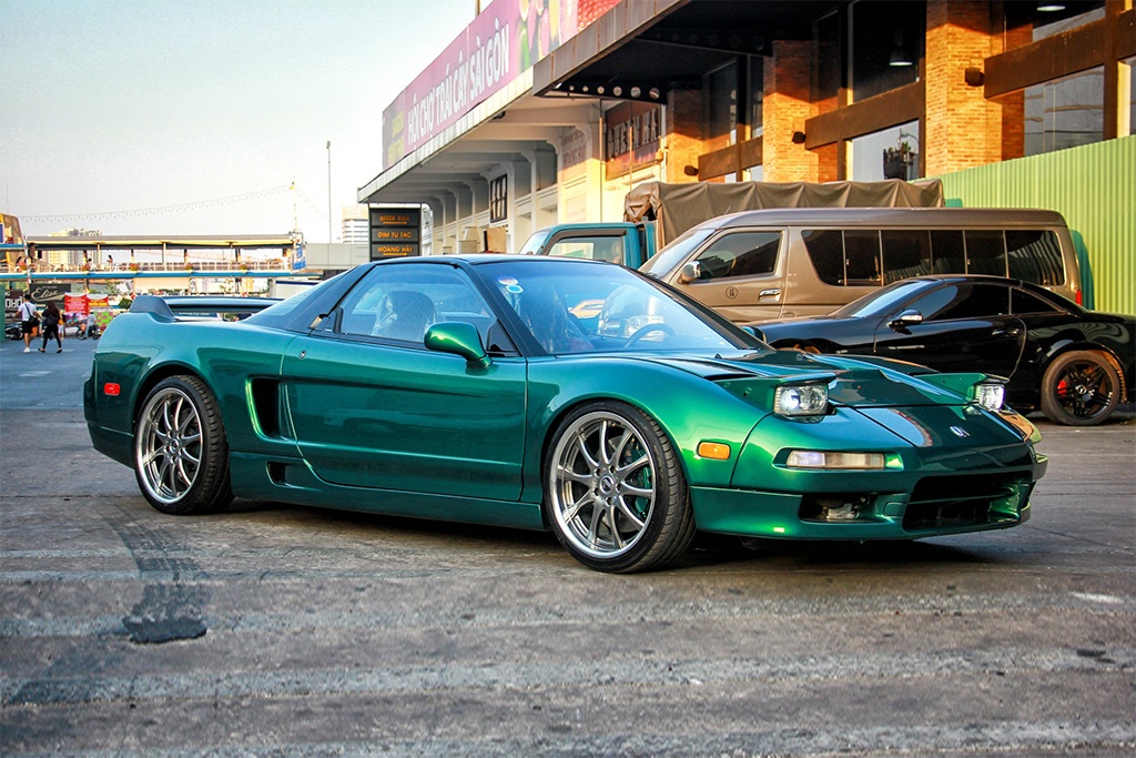 gia cadillac escalade anh 2