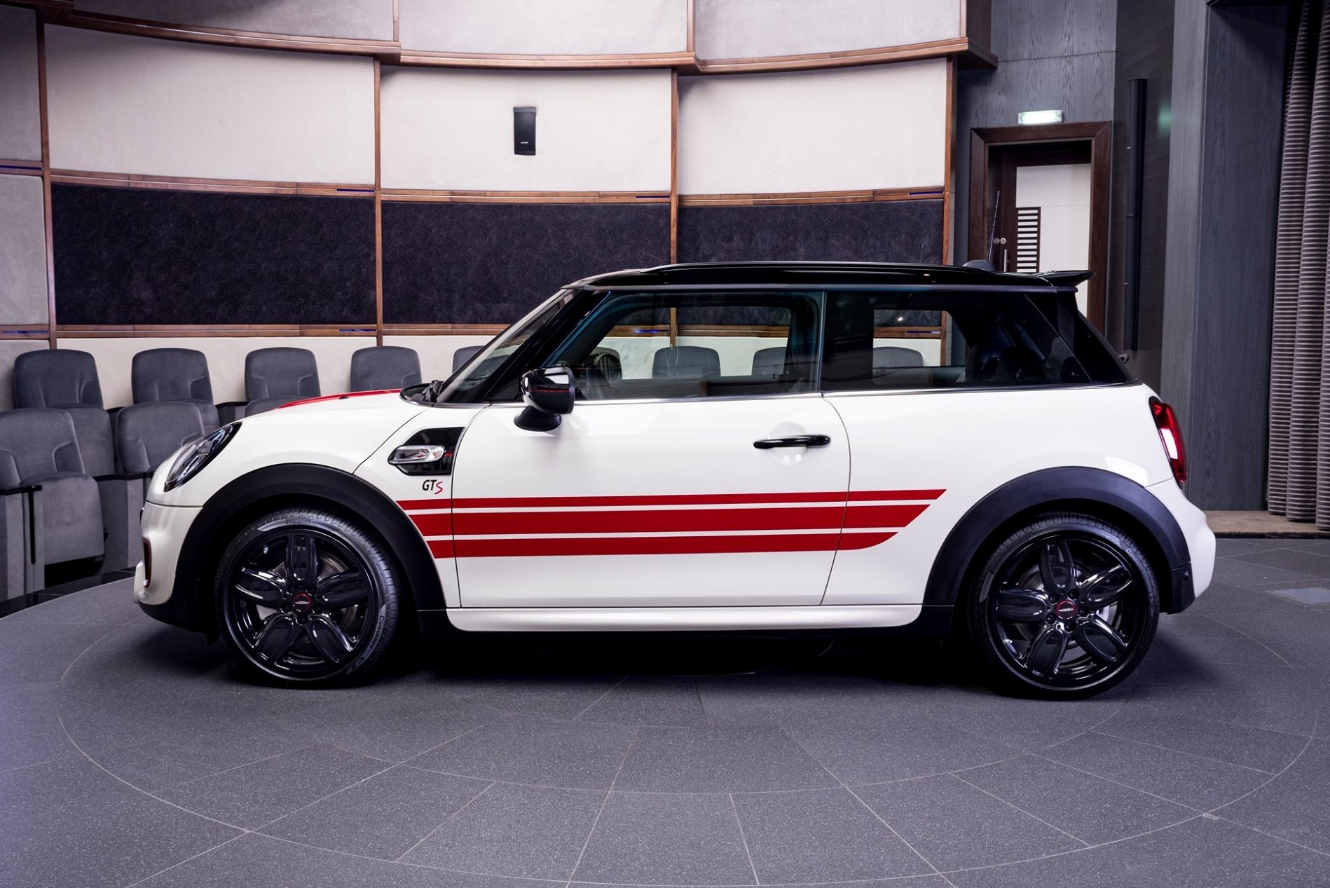Mini Cooper S 2020 anh 2