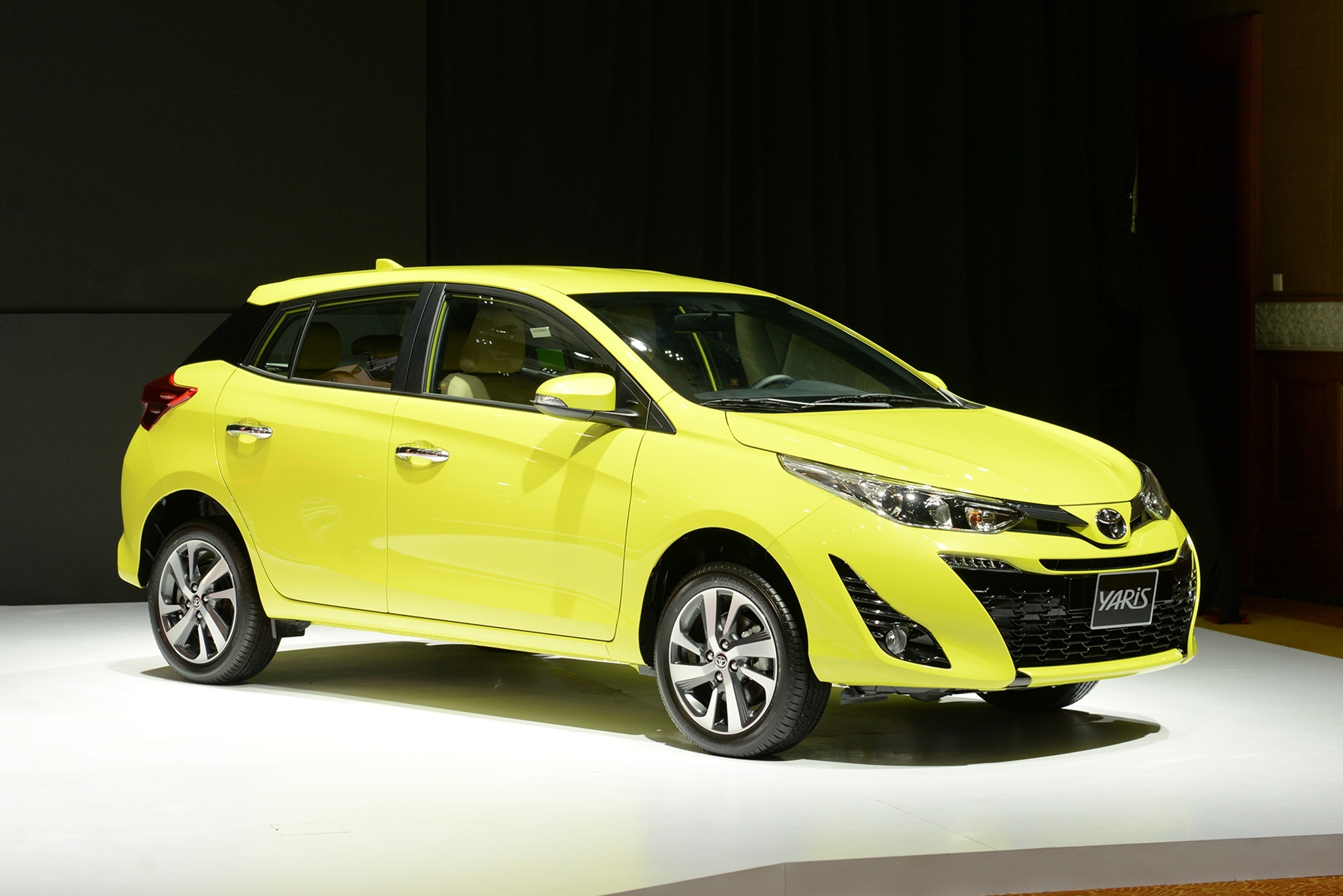 giá Toyota yaris ảnh 1 gia Toyota yaris anh 1