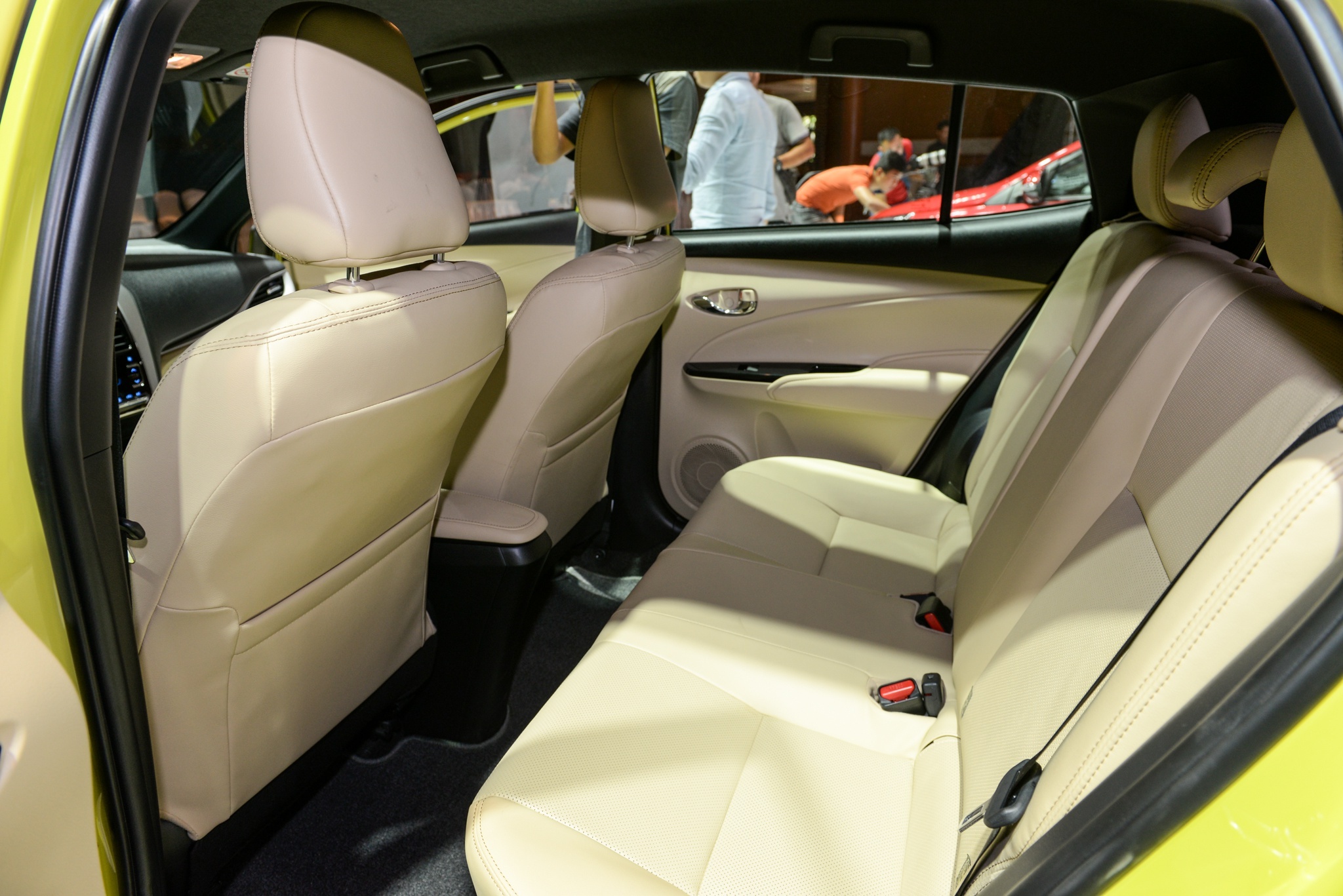 giá Toyota yaris ảnh 8 gia Toyota yaris anh 8