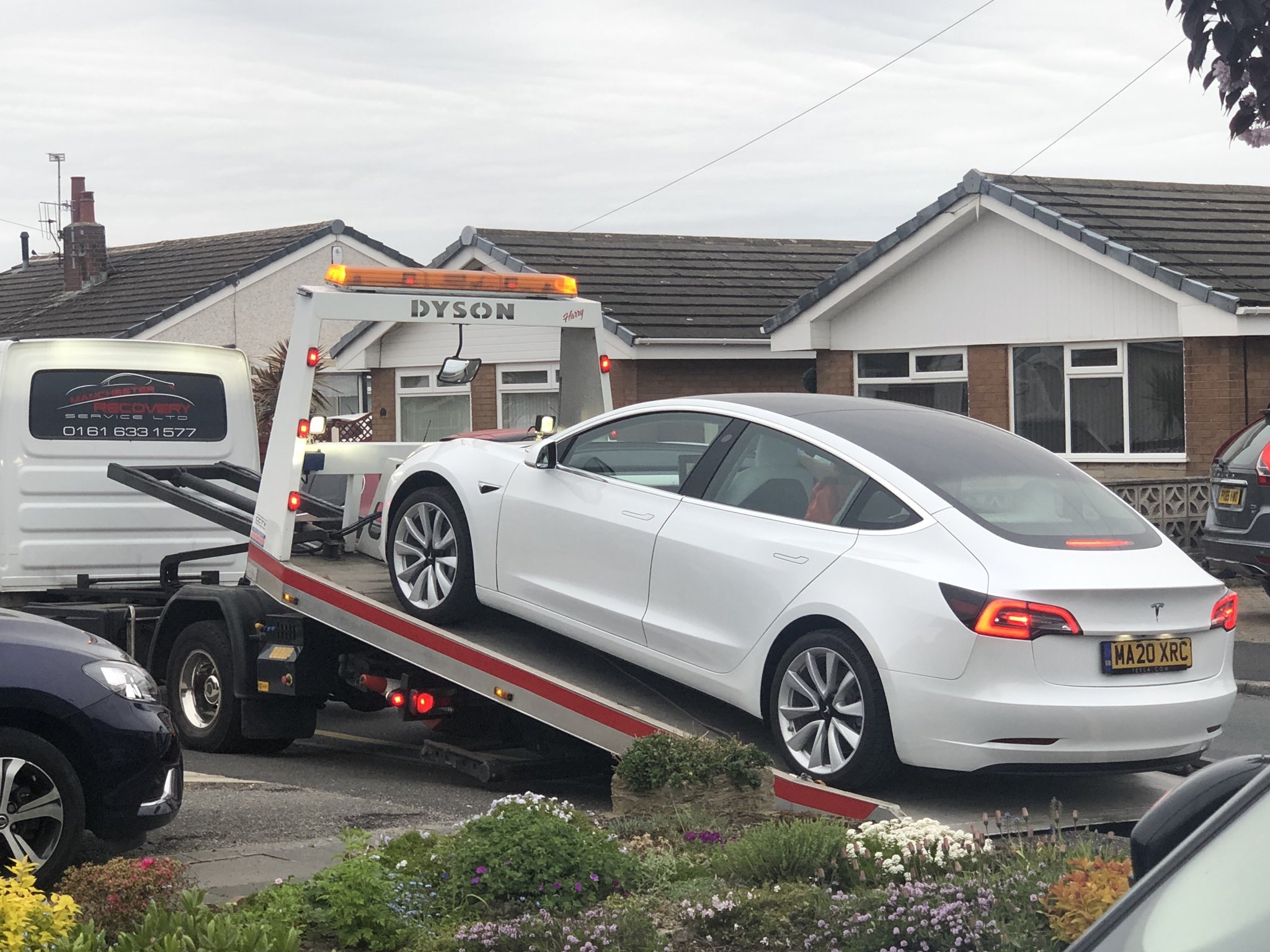 xe điện tesla ảnh 2 xe dien tesla anh 2