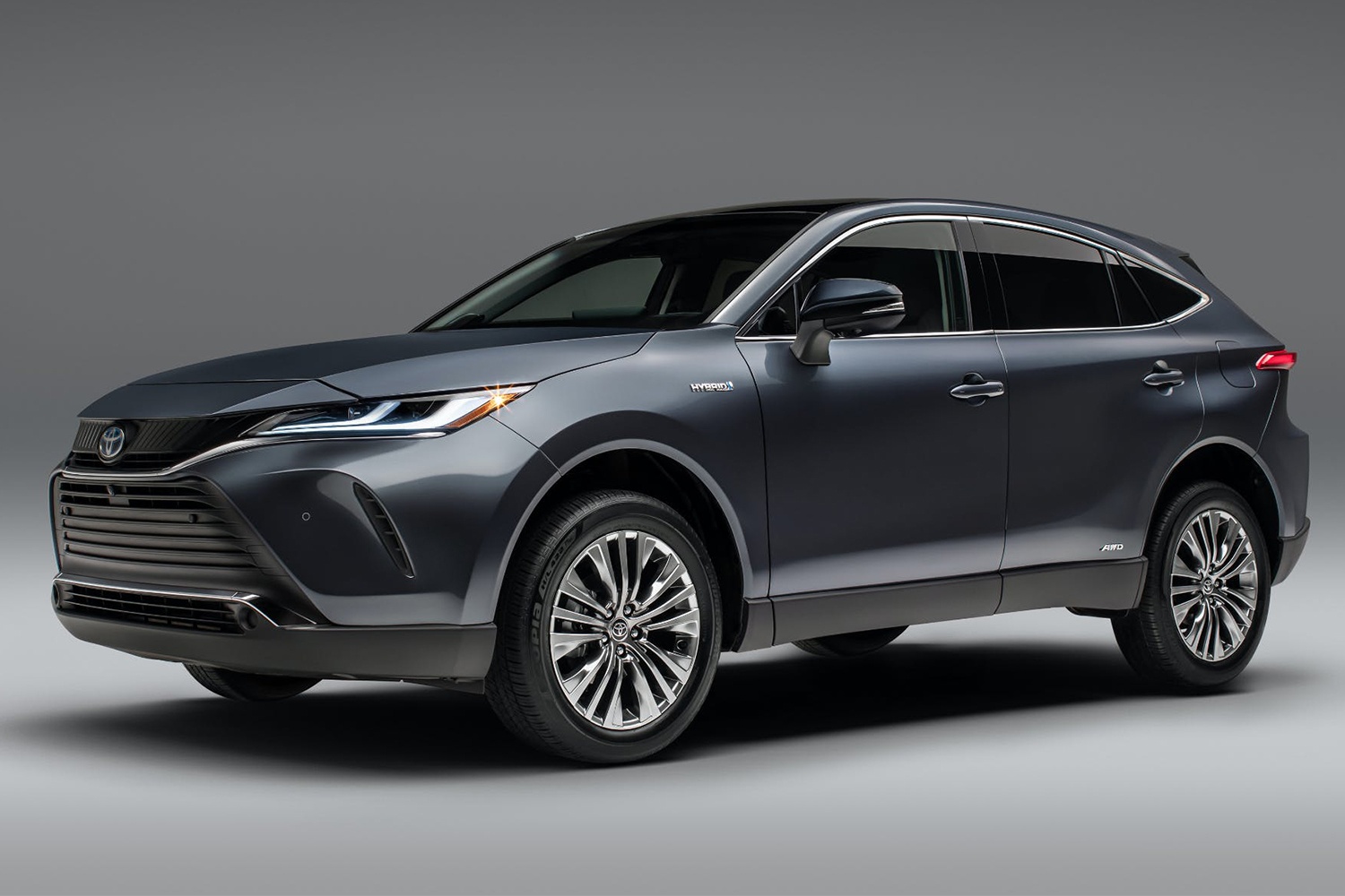 Toyota Venza 2021 - thay doi thiet ke, nang cap trang bi hinh anh