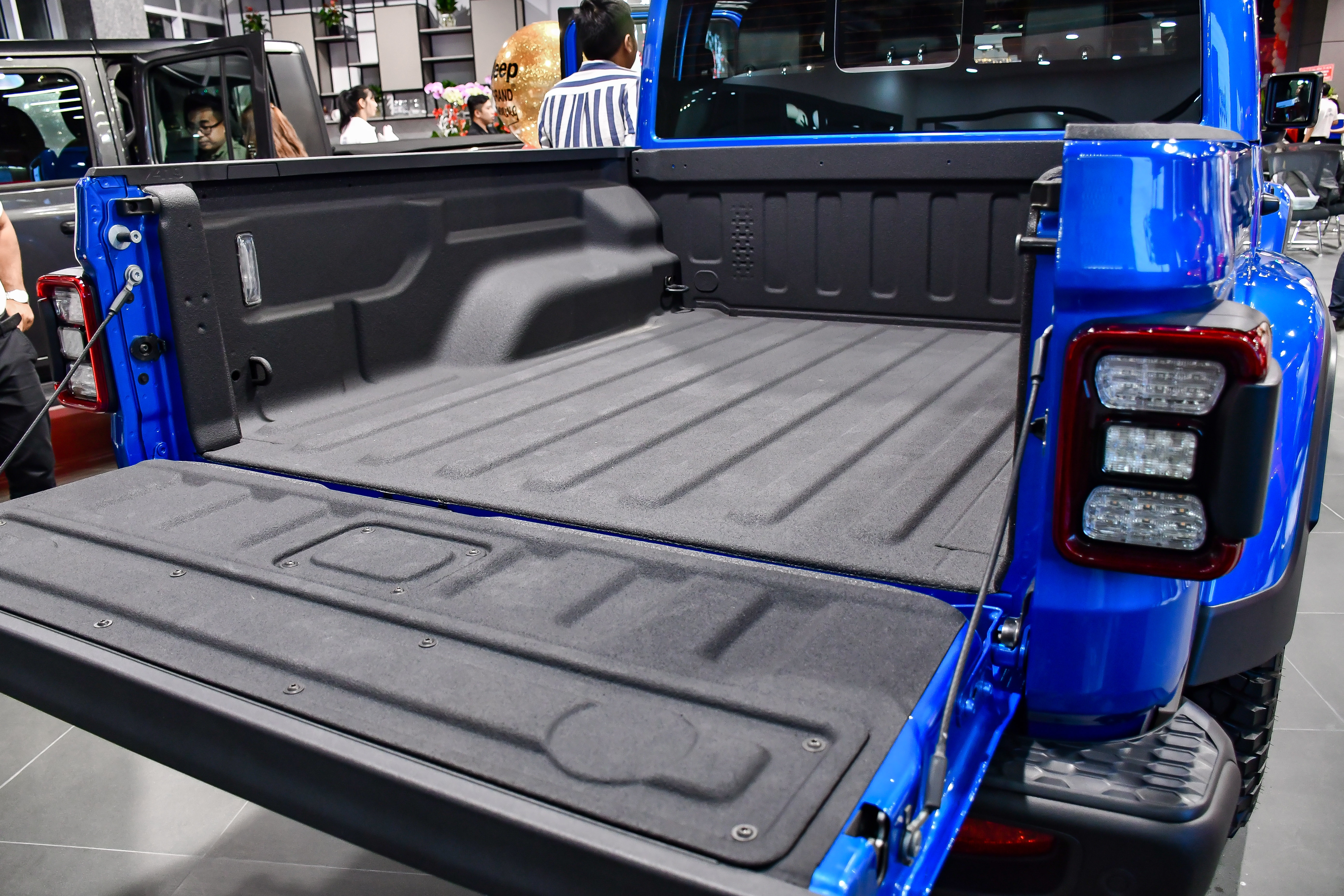 Jeep Gladiator Rubicon ảnh 8 Jeep Gladiator Rubicon anh 8