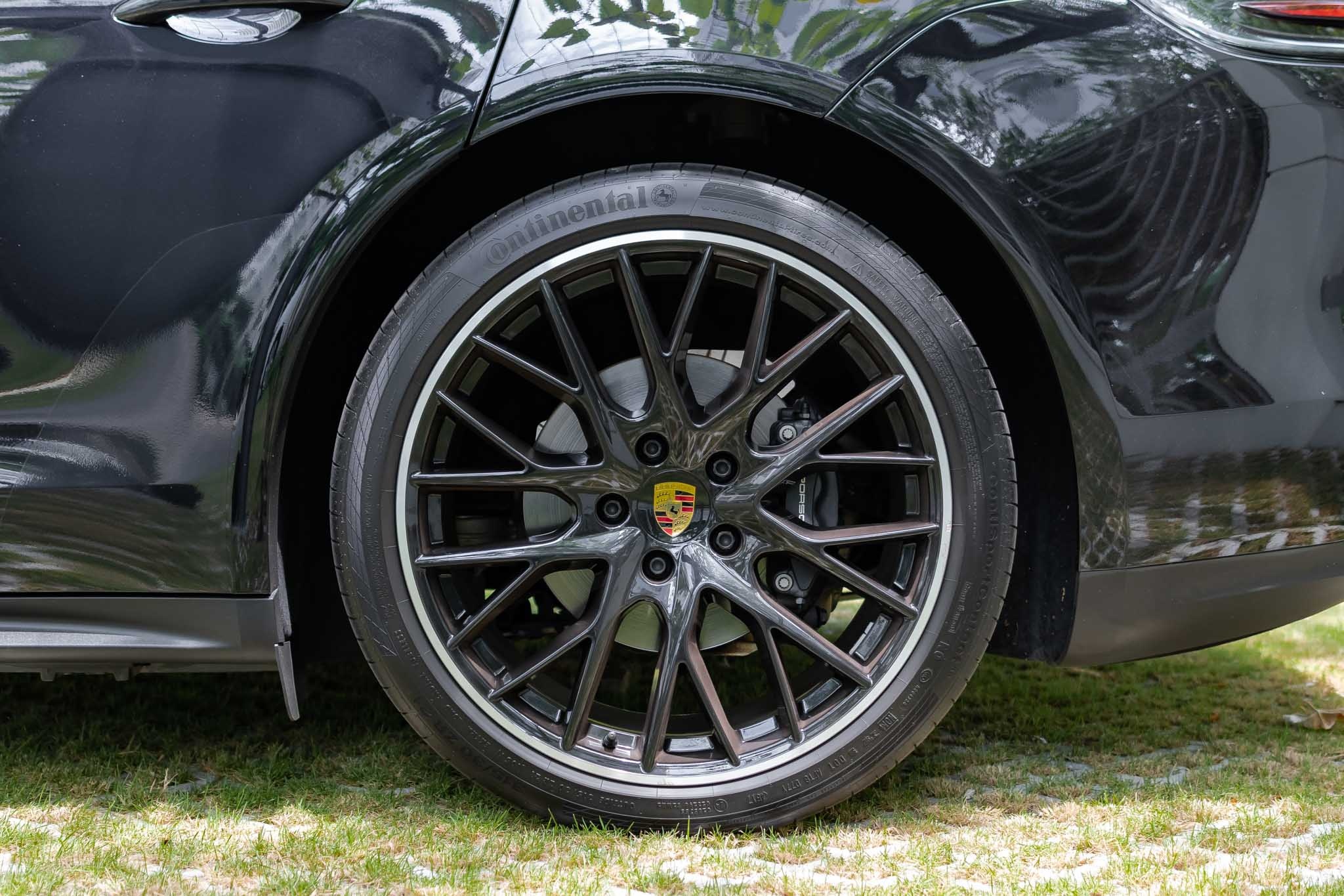 giá Porsche Panamera ảnh 15 gia Porsche Panamera anh 15