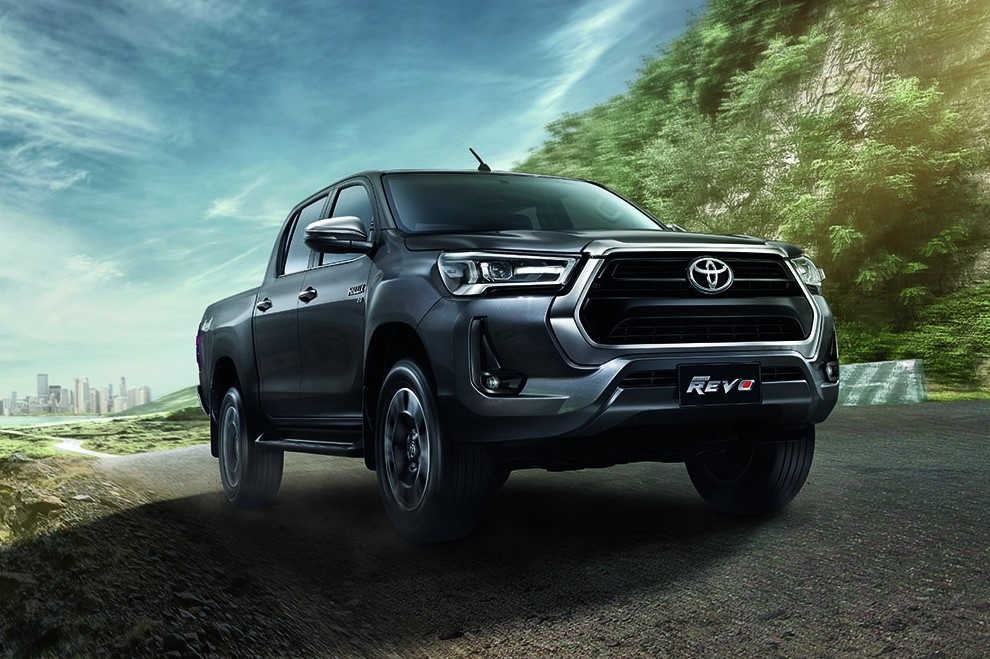 Toyota Hilux 2021 ra mat - thiet ke moi, nang cap trang bi va dong co hinh anh
