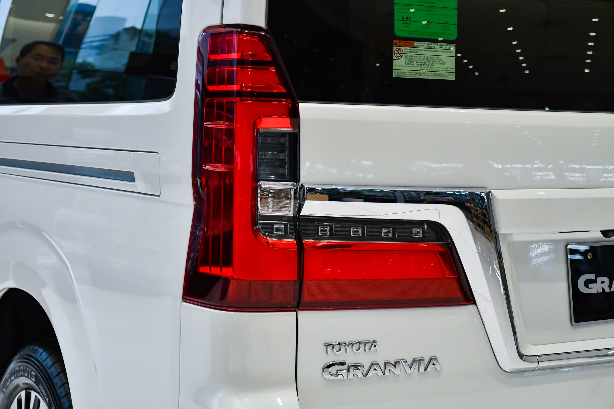 xe MPV cỡ lớn ảnh 9 xe MPV co lon anh 9