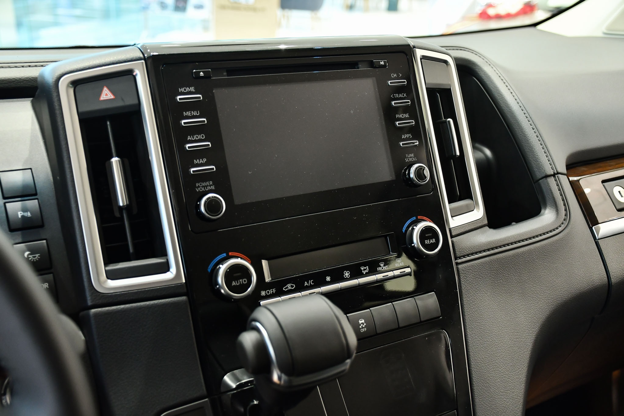 xe MPV co lon anh 19