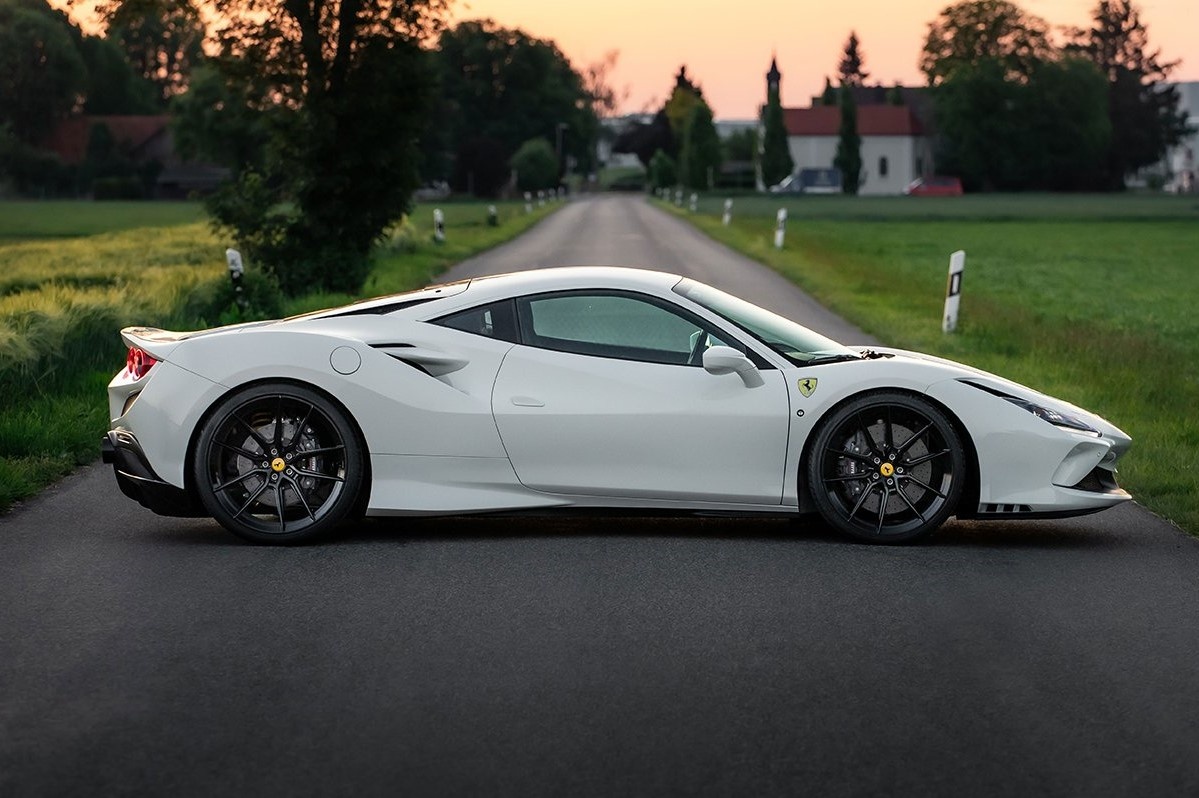 Ferrari F8 Tributo anh 4