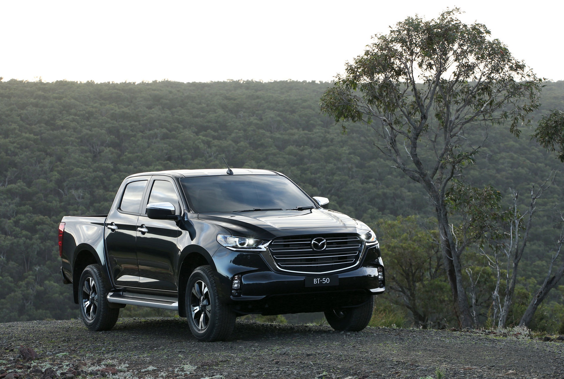 Mazda BT-50 2021 anh 4