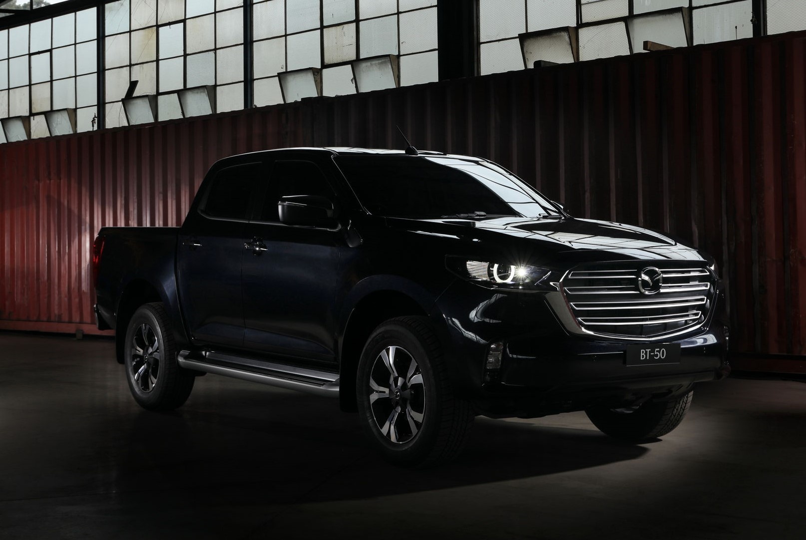 Mazda BT-50 2021 anh 8