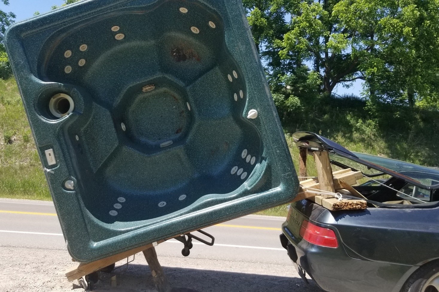 Porsche 968 bi phat vi keo theo bon tam qua kho hinh anh