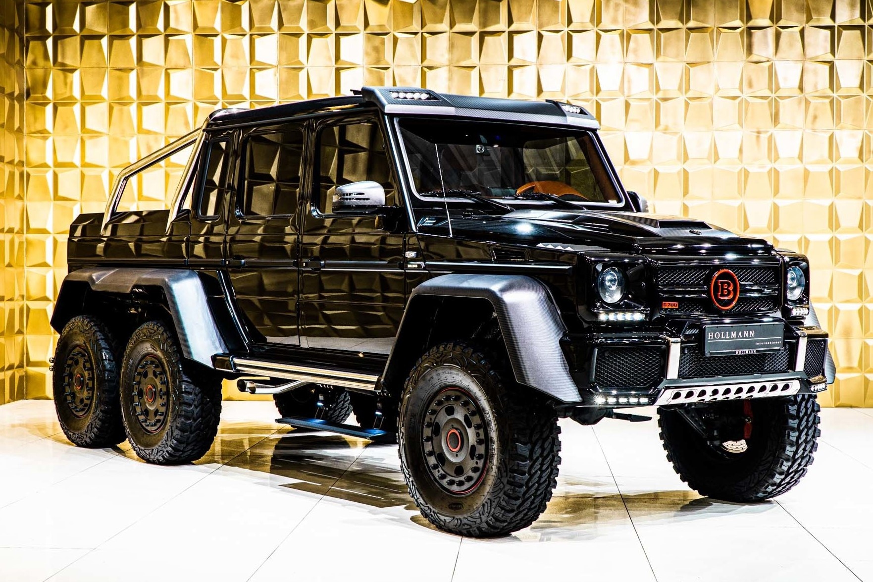 Ban do Mercedes-AMG G 63 6x6 Brabus 700 co gia hon 1 trieu USD hinh anh