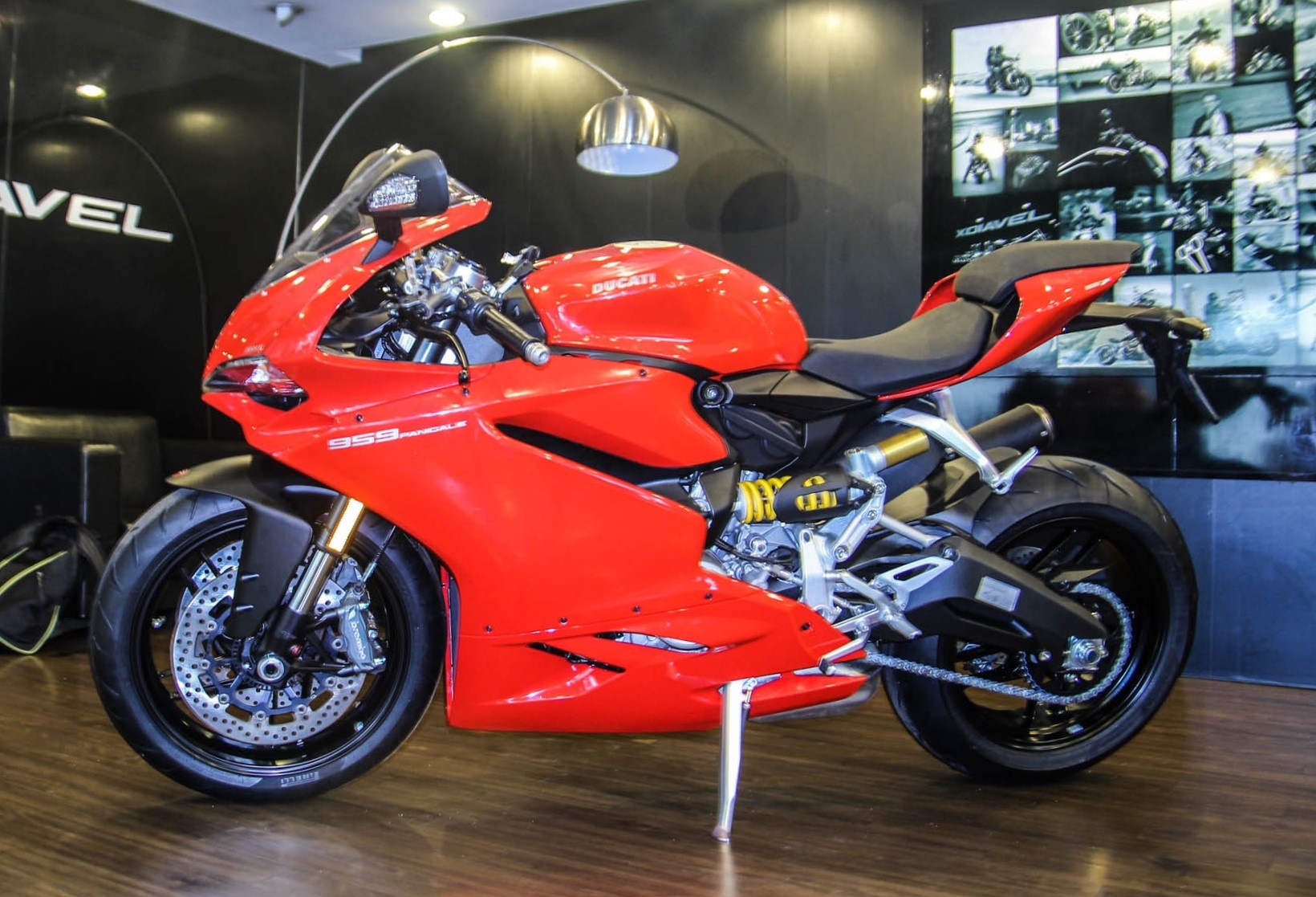 Tam 600 trieu dong mua sportbike nao ngoai Yamaha YZF-R6 2020? hinh anh