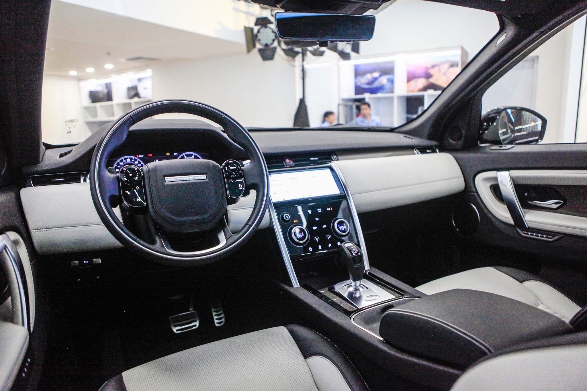 Land Rover Discovery Sport 2020 anh 10