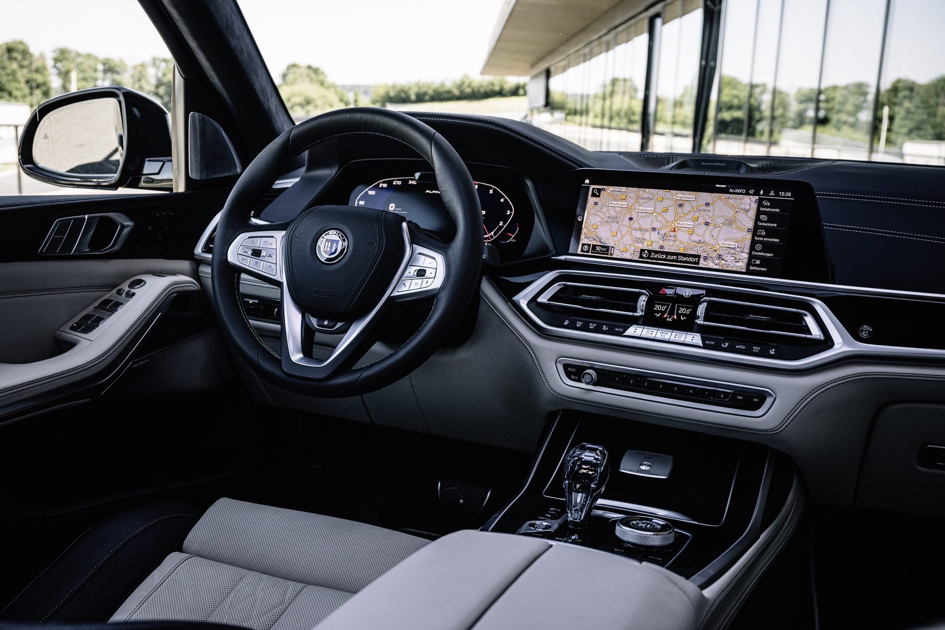 Phien ban BMW X7 hieu nang cao anh 22