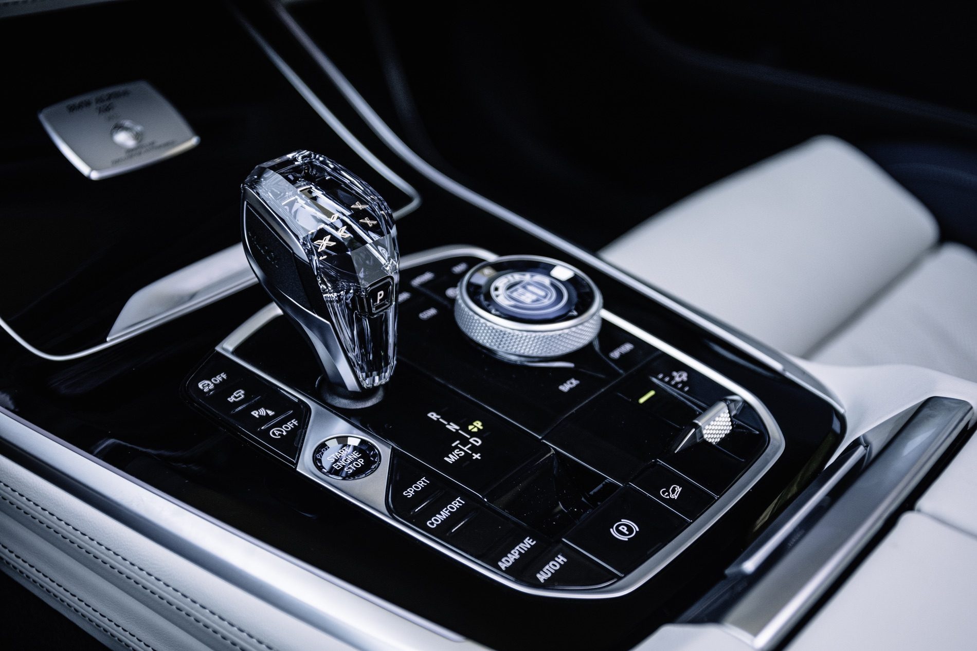 Phien ban BMW X7 hieu nang cao anh 24