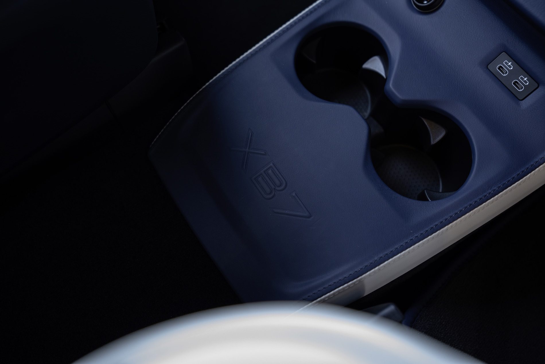 Phien ban BMW X7 hieu nang cao anh 27