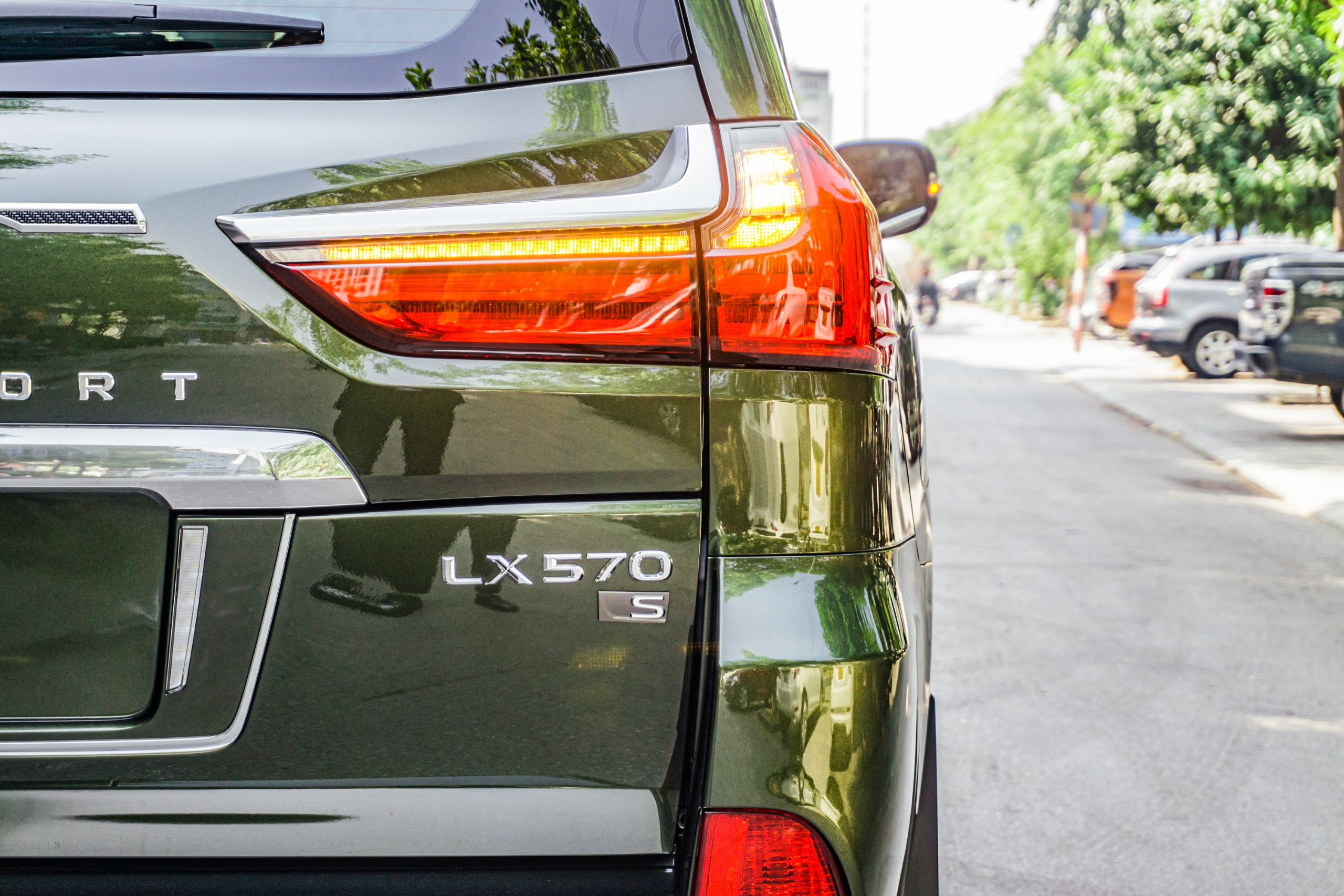 Lexus LX 570 nâng cấp 4 chỗ ảnh 8 Lexus LX 570 nang cap 4 cho anh 8