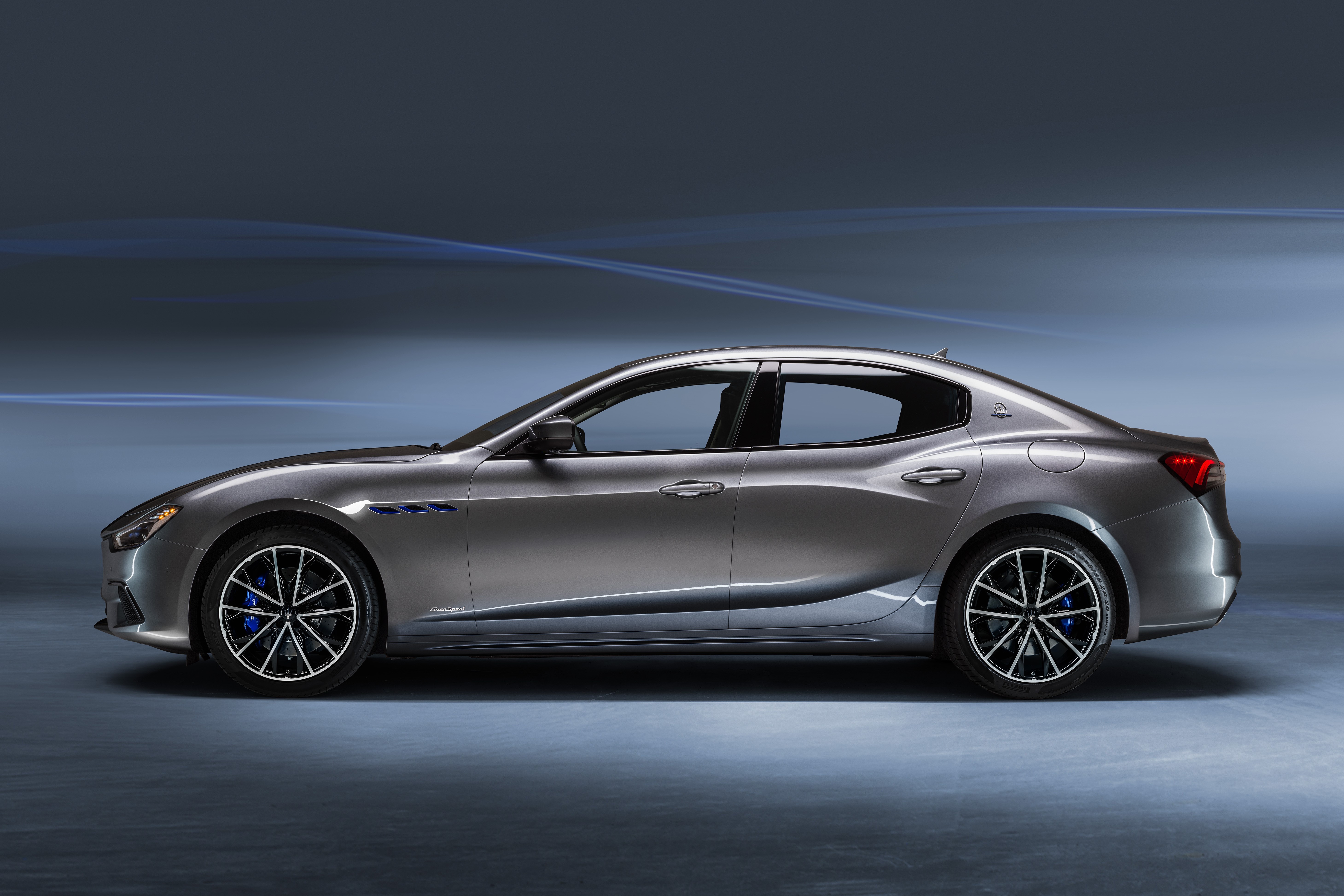 Maserati Ghibli Hybrid 2021 anh 12