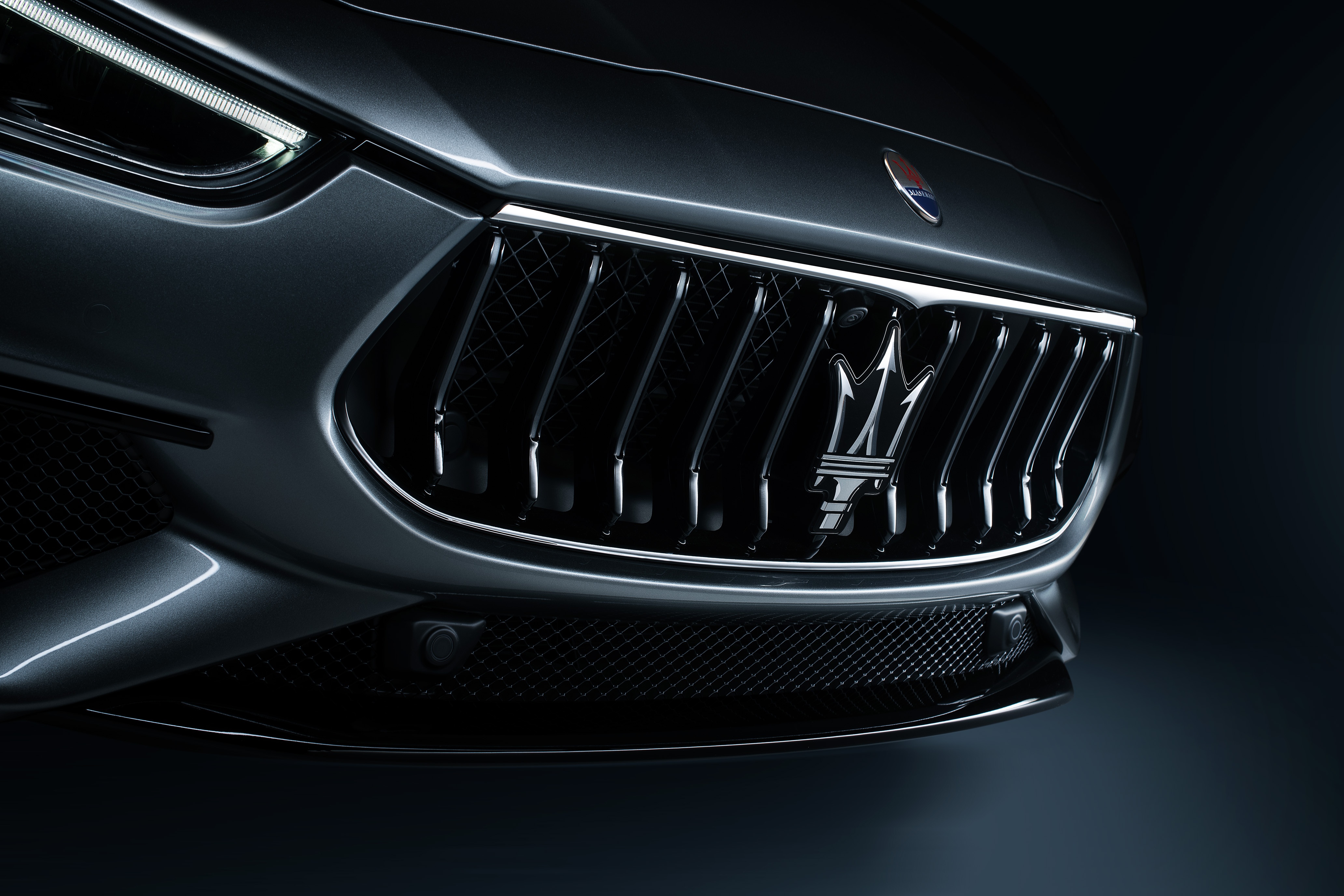 Maserati Ghibli Hybrid 2021 anh 4