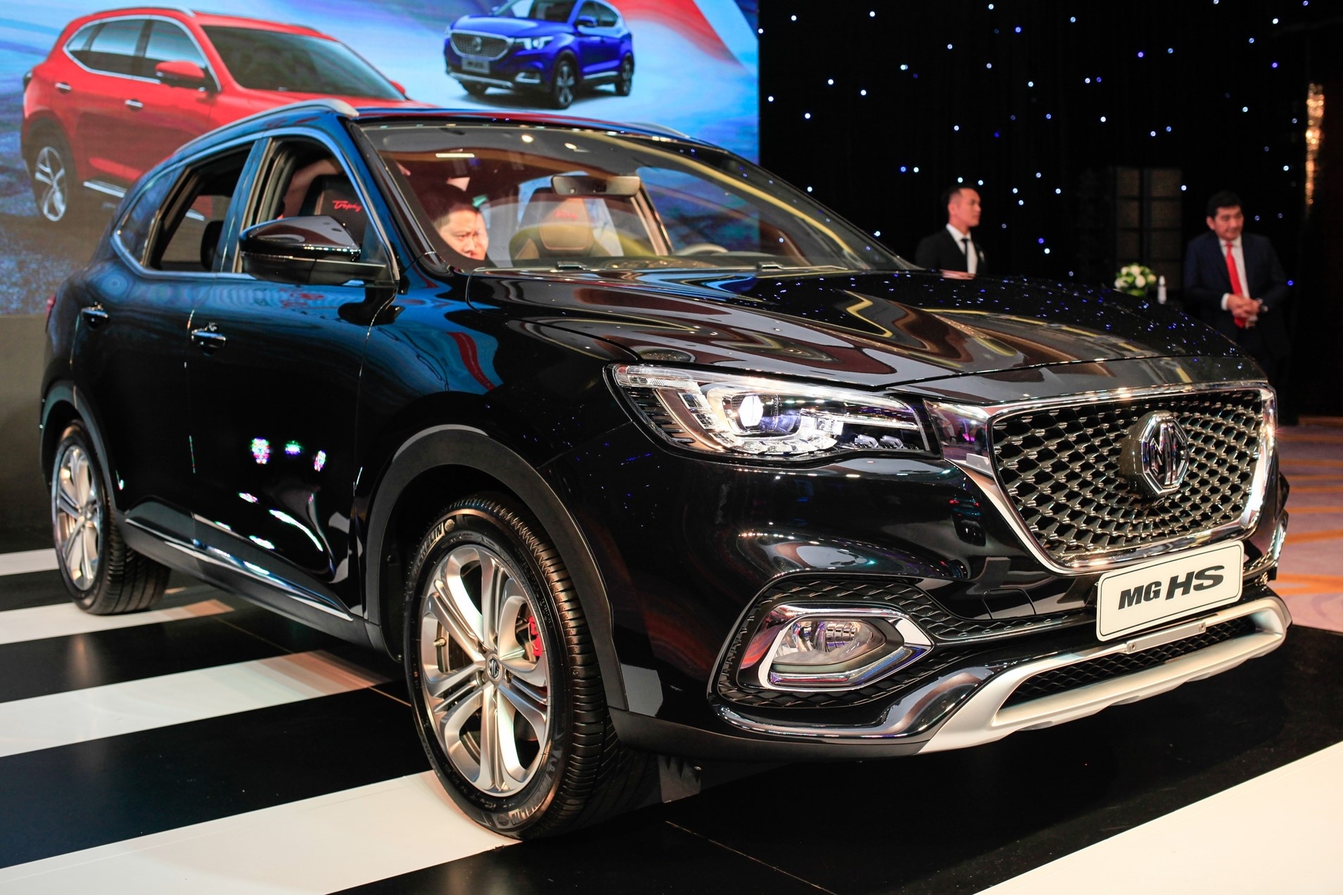 MG HS co gia tu 788 trieu tai VN, canh tranh CX-5 va Corolla Cross hinh anh