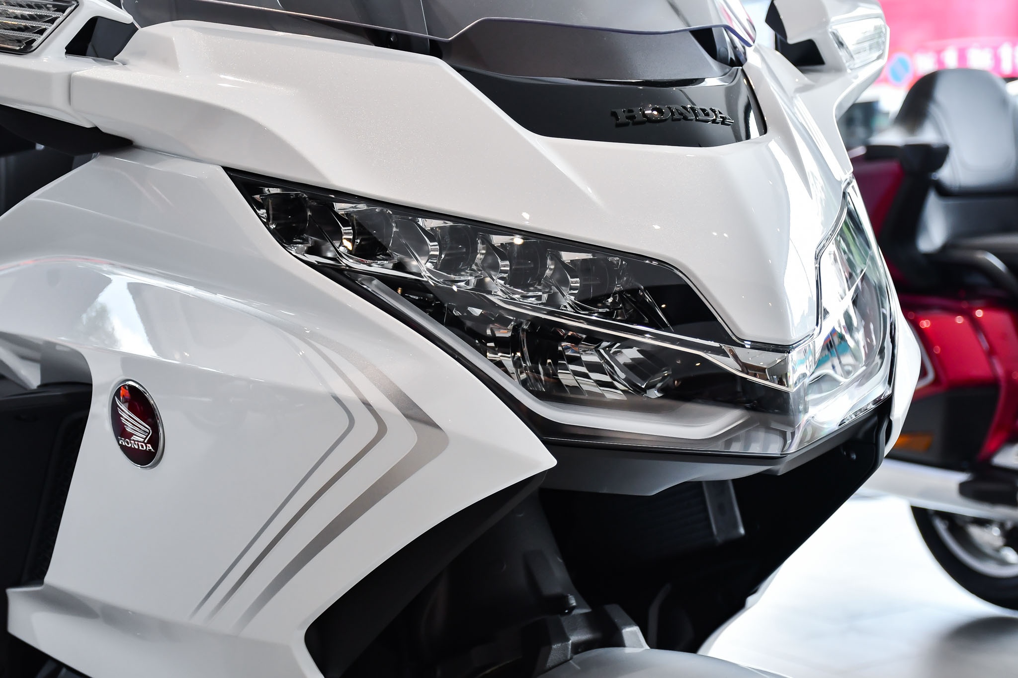 xe touring tien ty anh 3