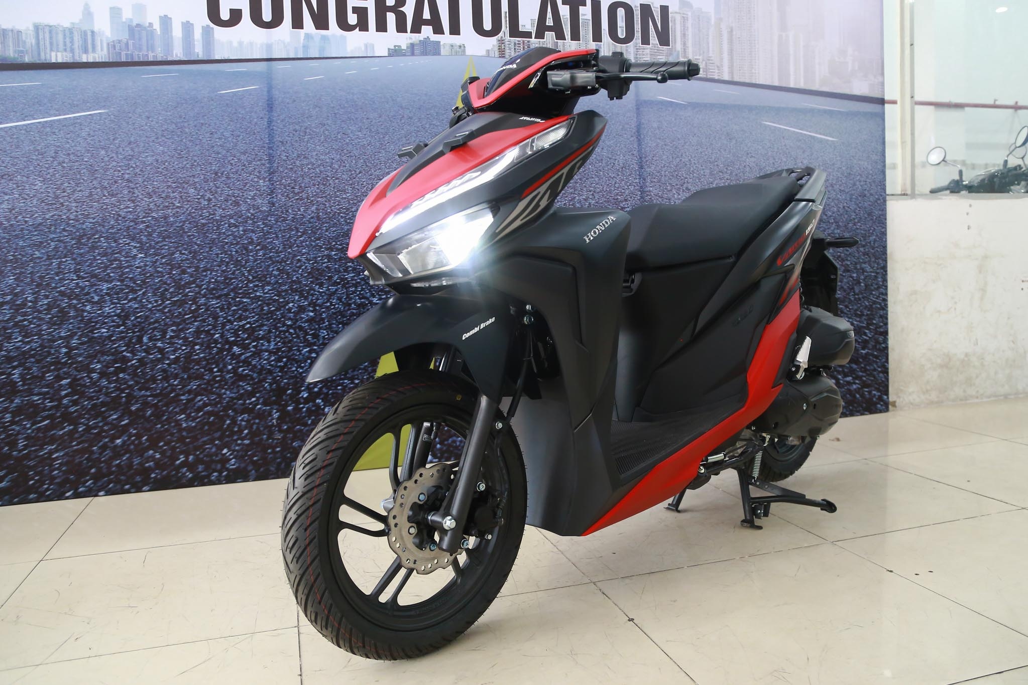 Honda Vario 150 anh 2