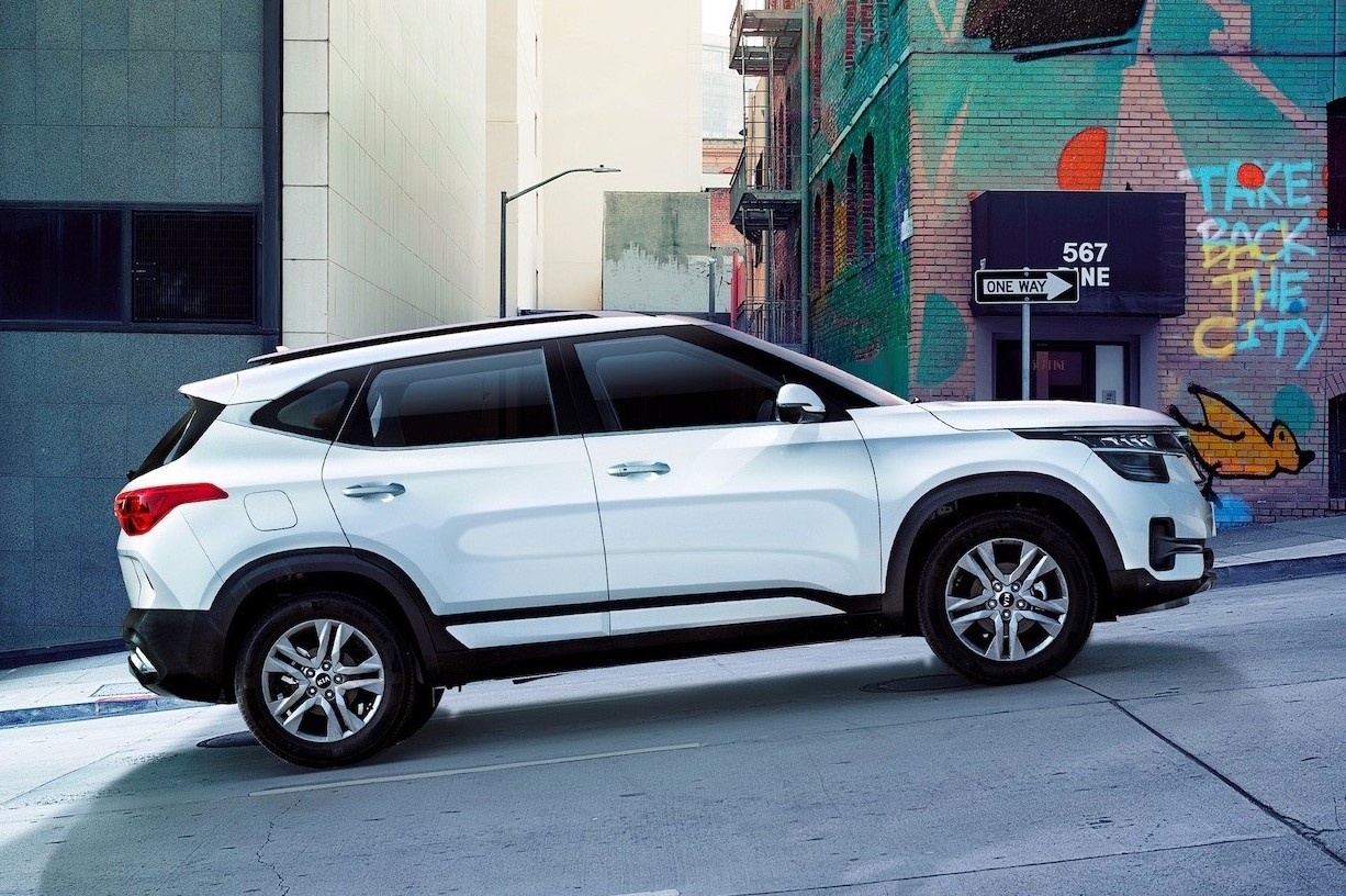 Phien ban xe dien cua Kia Seltos se ban ra tu cuoi nam nay hinh anh