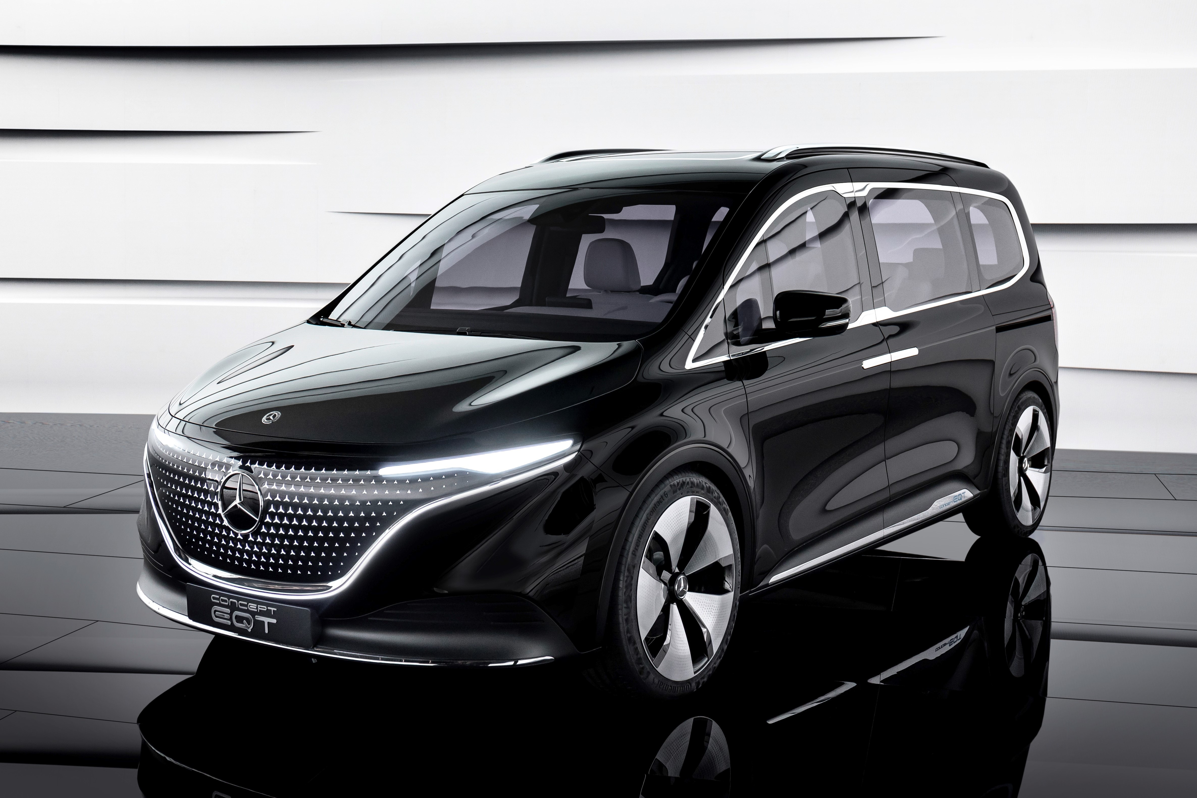 MPV dien hang sang anh 2